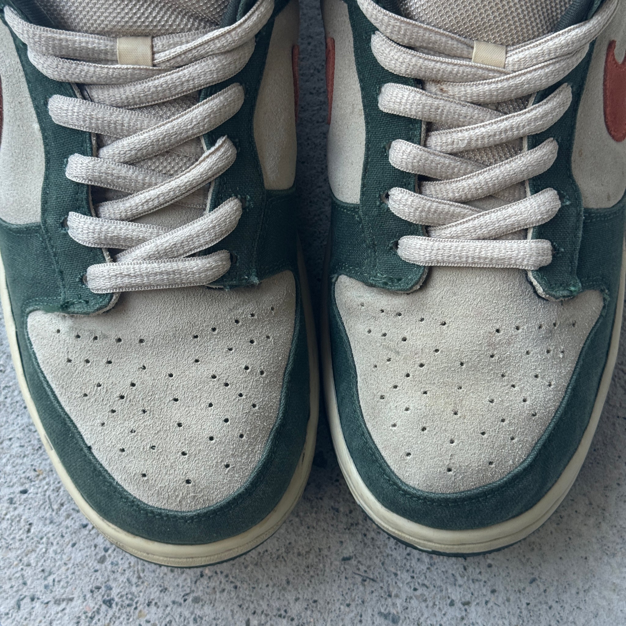 11 US - NIKE SB DUNK ERIE 2006