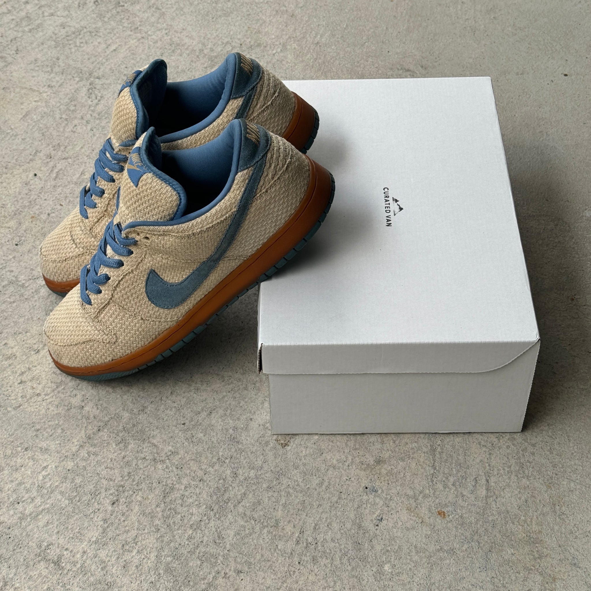 13 US - NIKE SB DUNK LOW CASCADE HEMP 2004