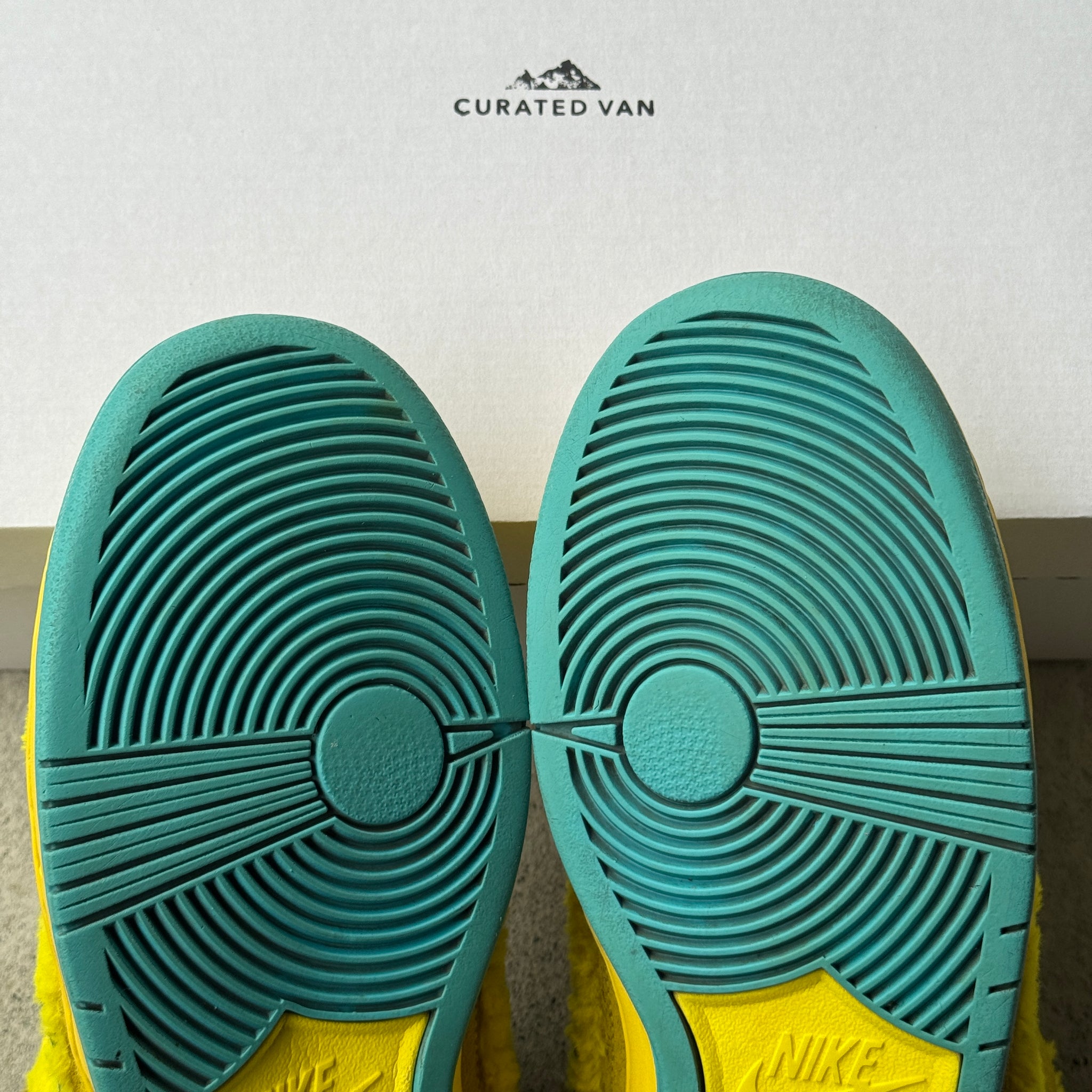 11 US - NIKE SB DUNK LOW GRATEFUL DEAD YELLOW 2020