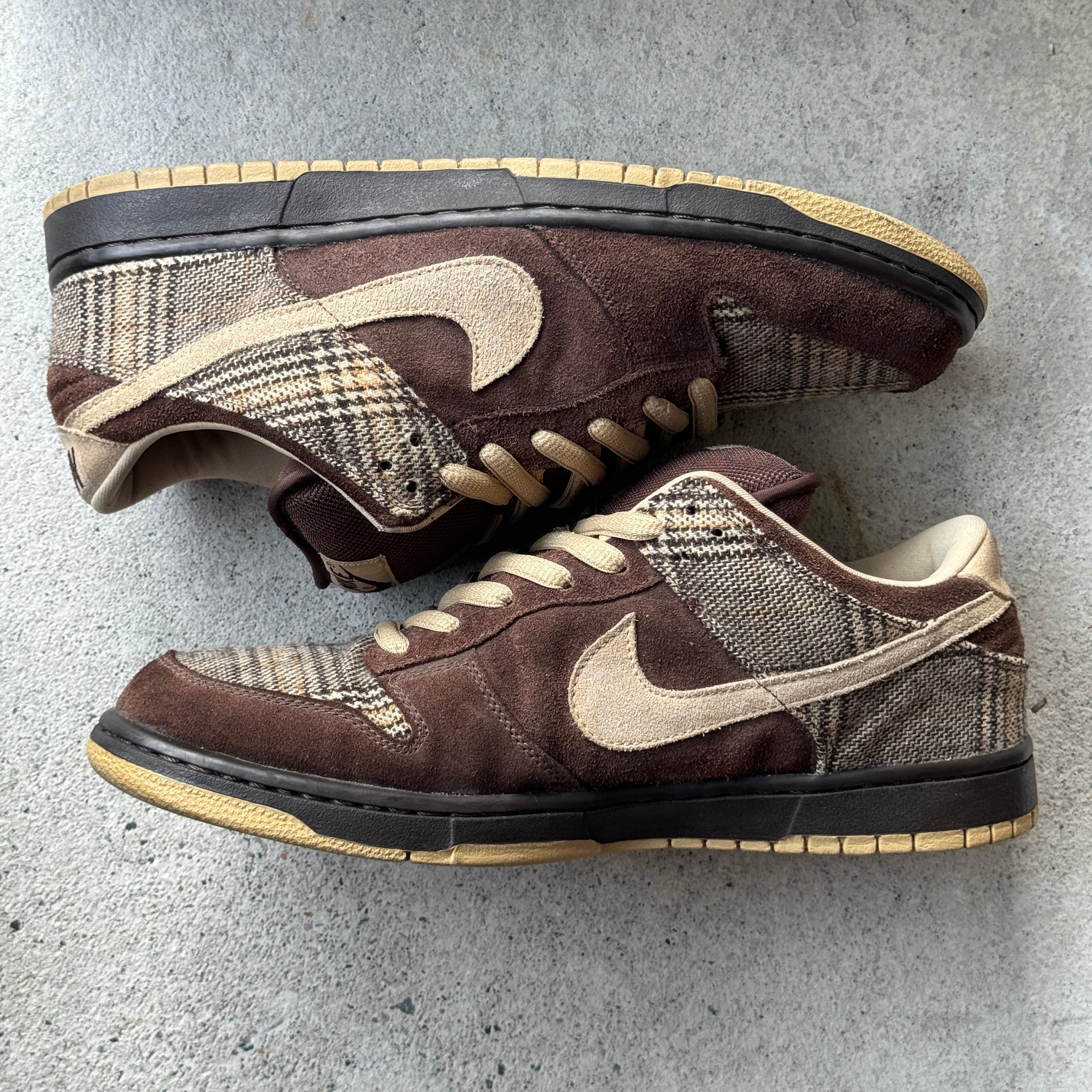 13 US - NIKE SB DUNK LOW TWEED W BOX 2004