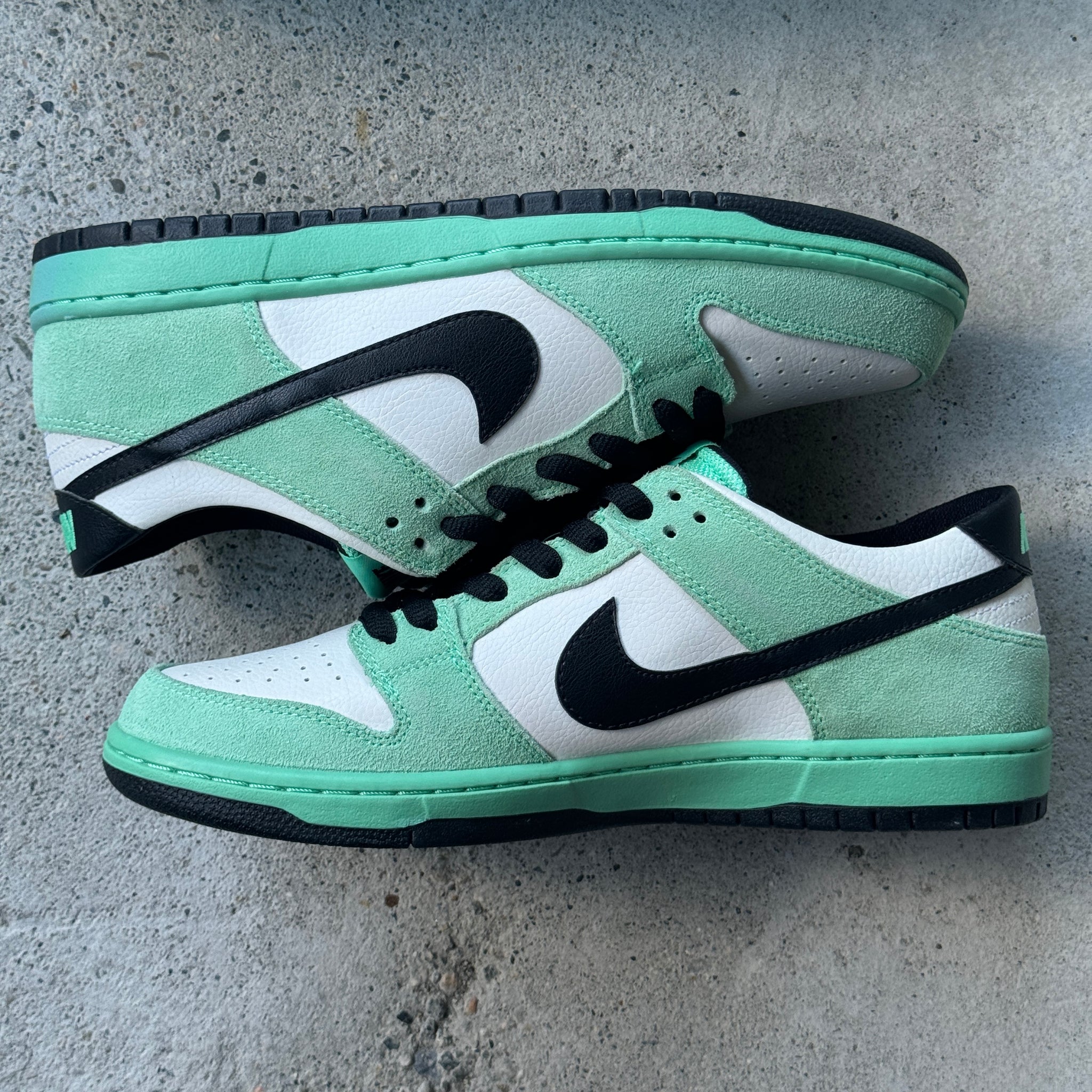 11 US - DS NIKE SB DUNK LOW SEA CRYSTAL W BOX 2016
