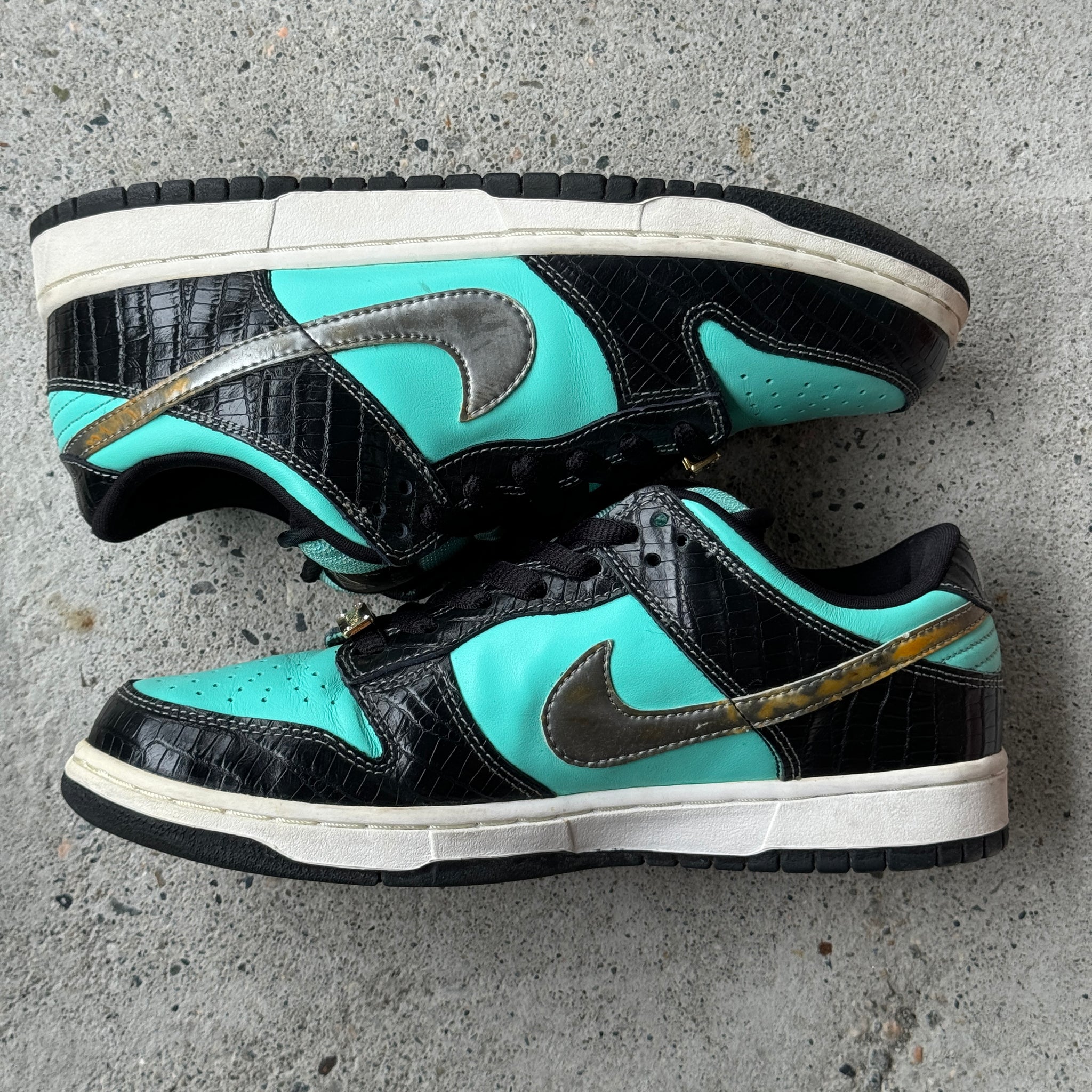 9 US - NIKE SB DUNK LOW TIFFANY W BOX 2005