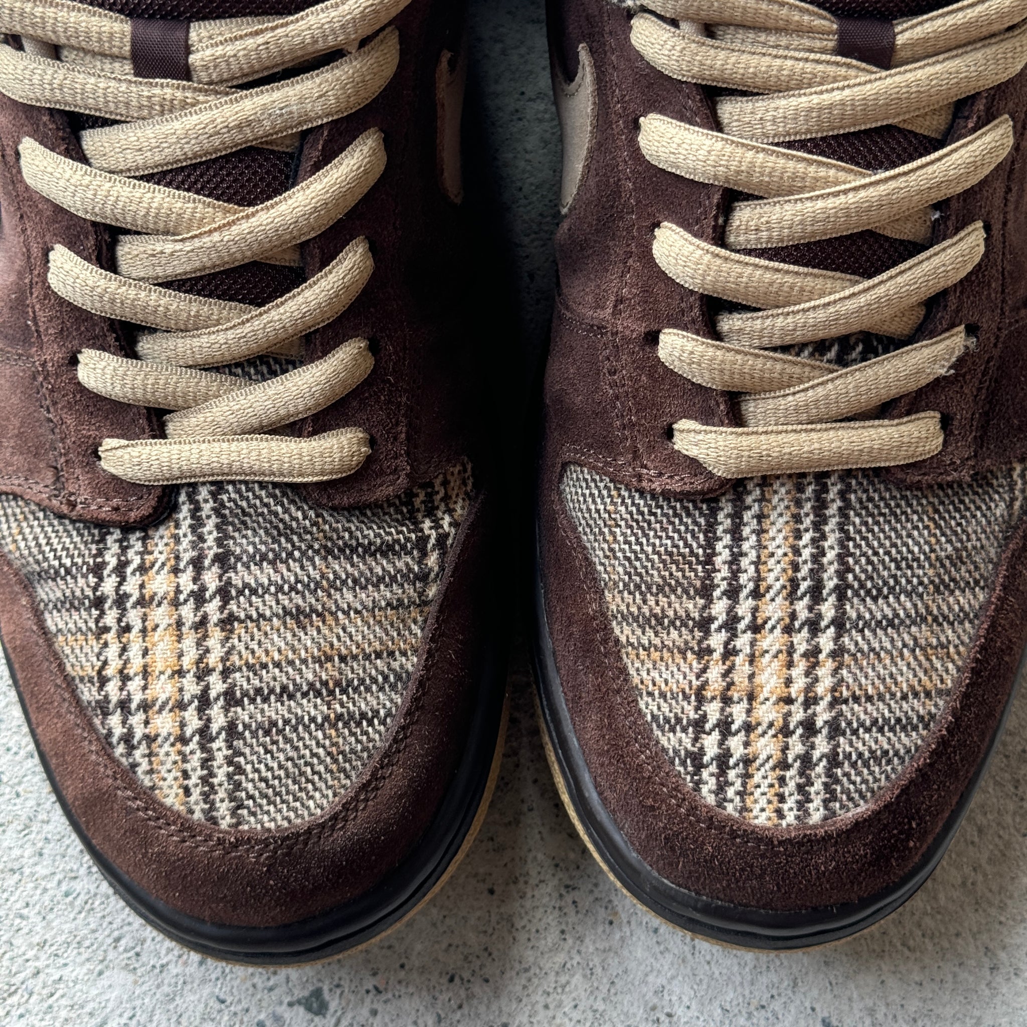 13 US - NIKE SB DUNK LOW TWEED W BOX 2004