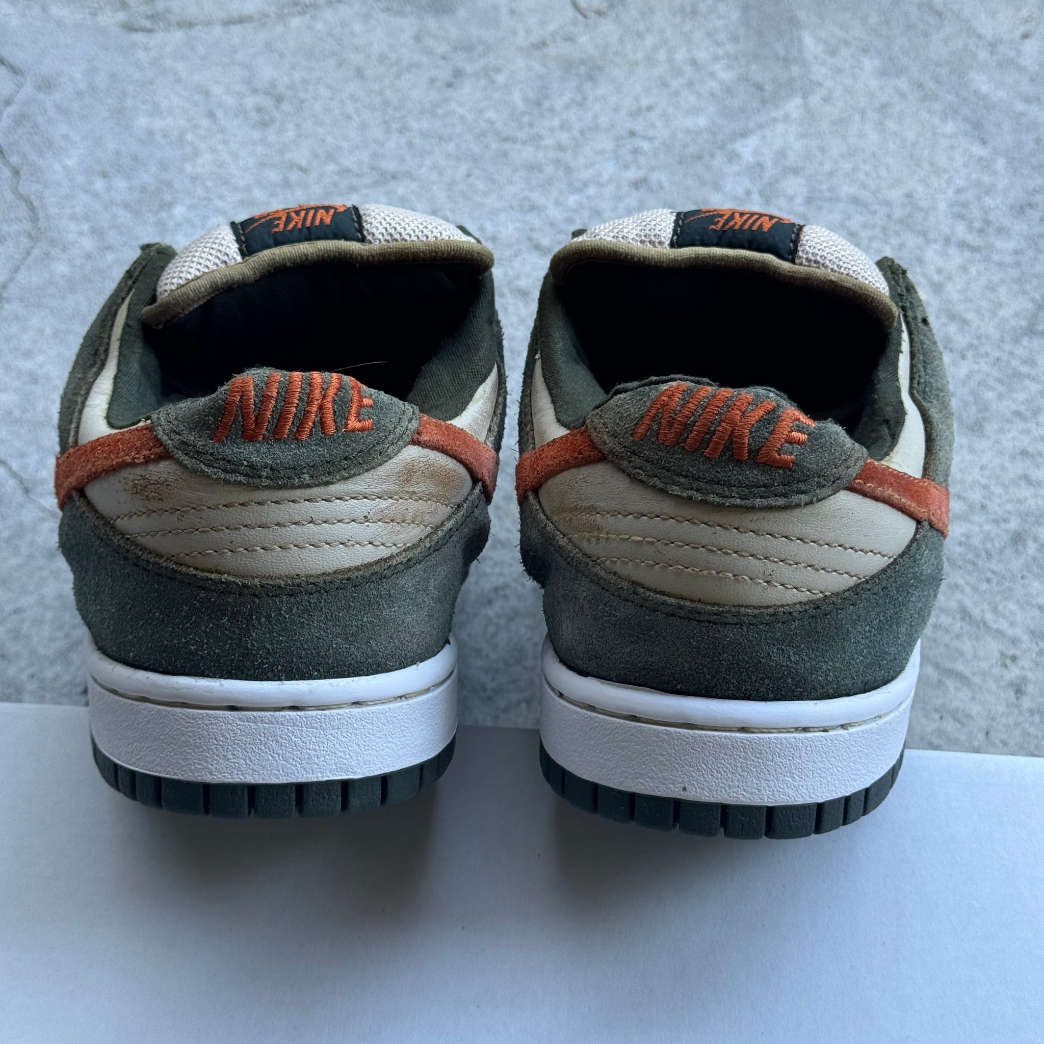 10 US - NIKE SB DUNK LOW EMB "UN-ERIE" 2006
