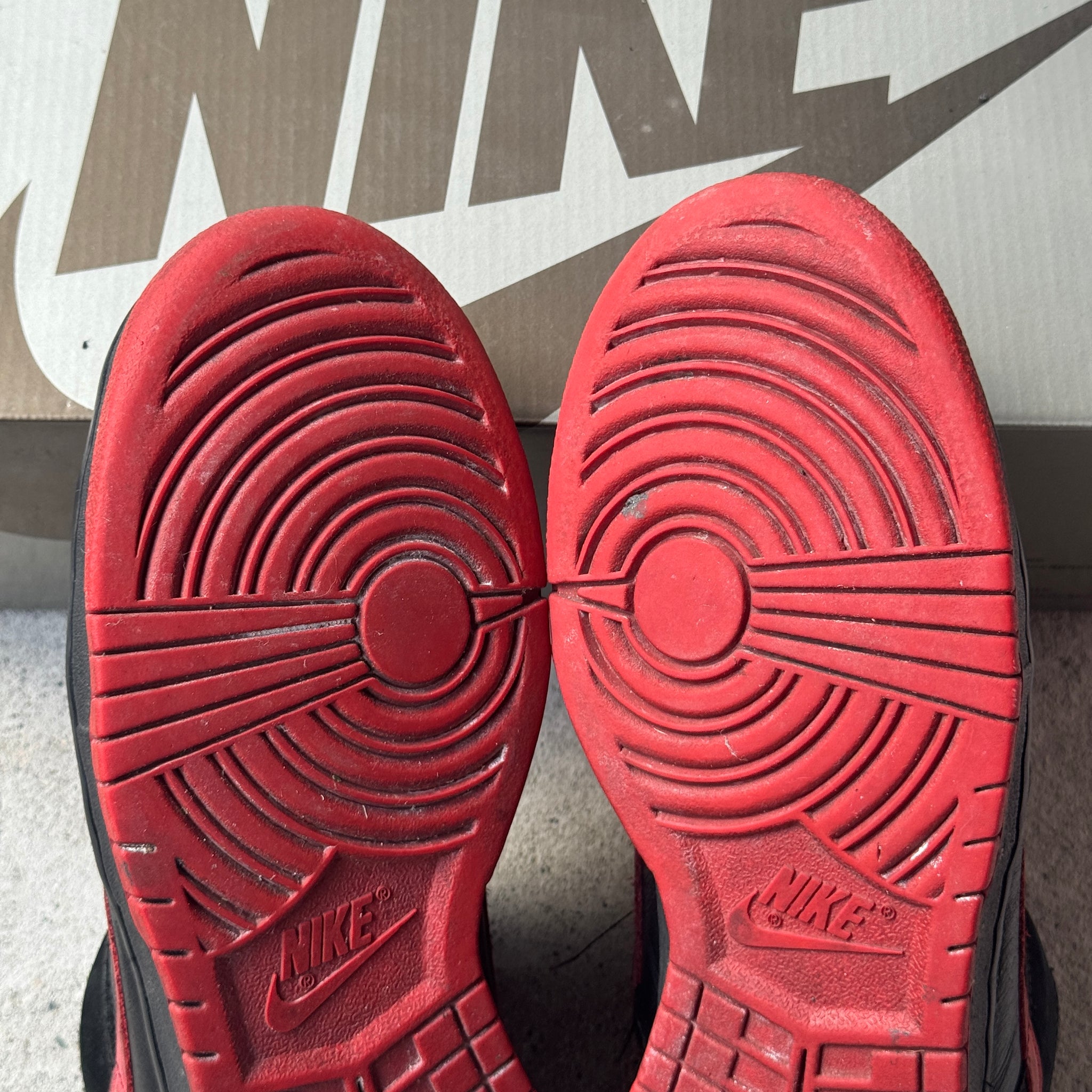 11 US - NIKE SB DUNK LOW VAMPS W BOX 2003