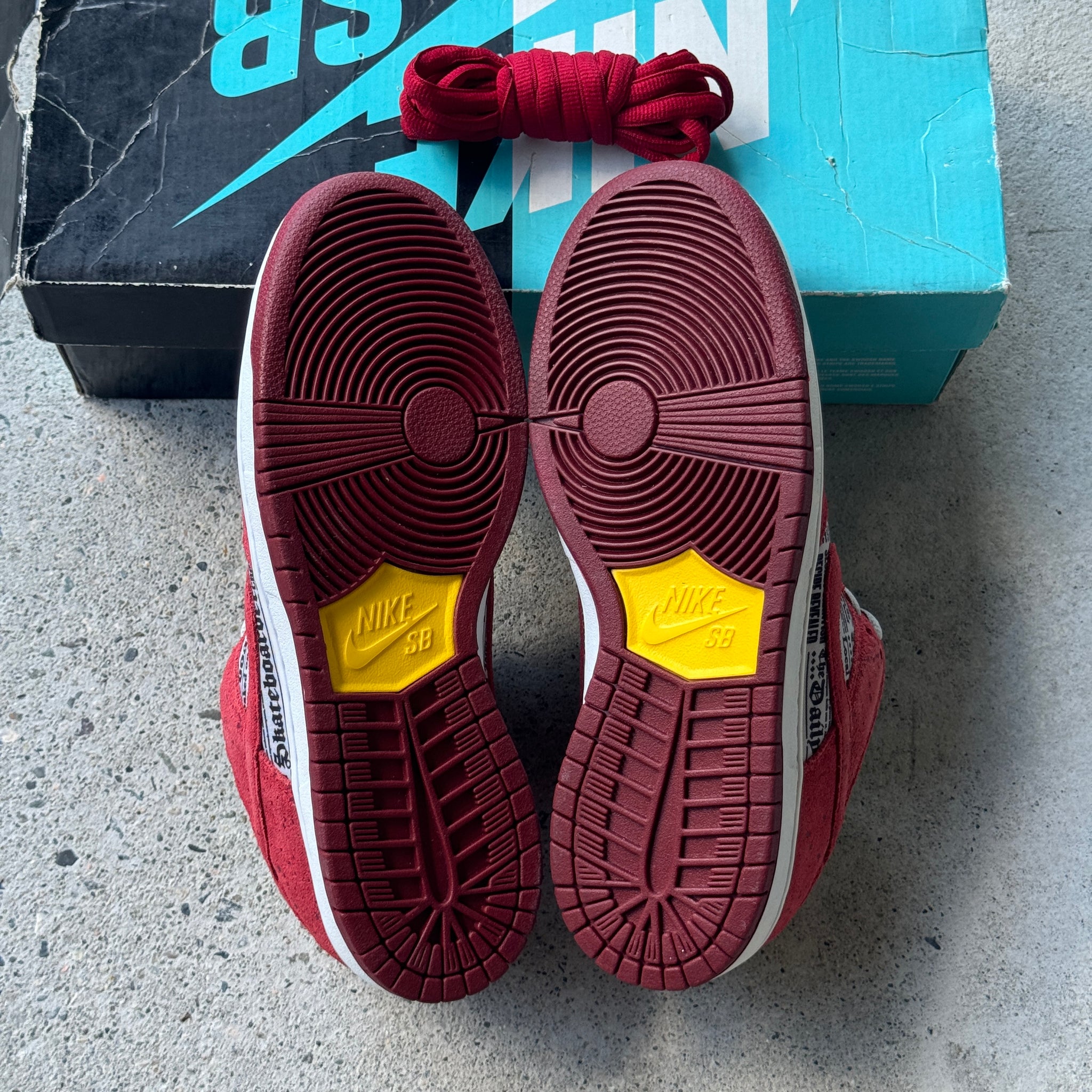 9 US - DS NIKE SB DUNK LOW CRAWFISH W BOX 2014