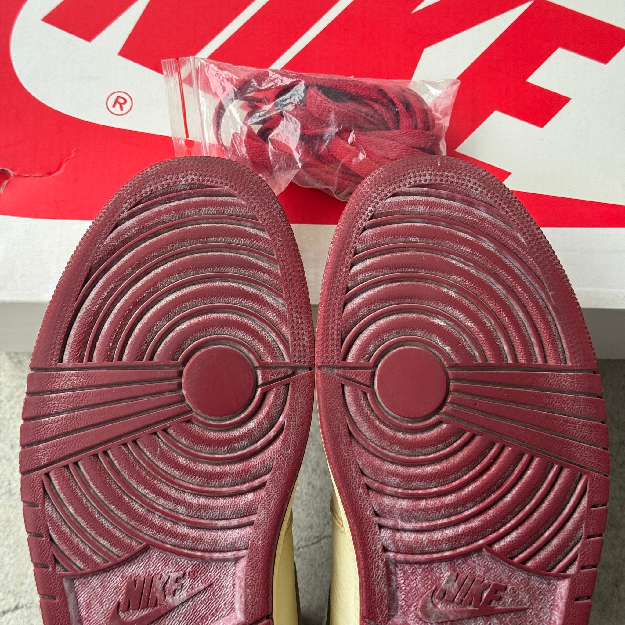 13 US - JORDAN 1 NIGEL SYLVESTER W BOX 2018