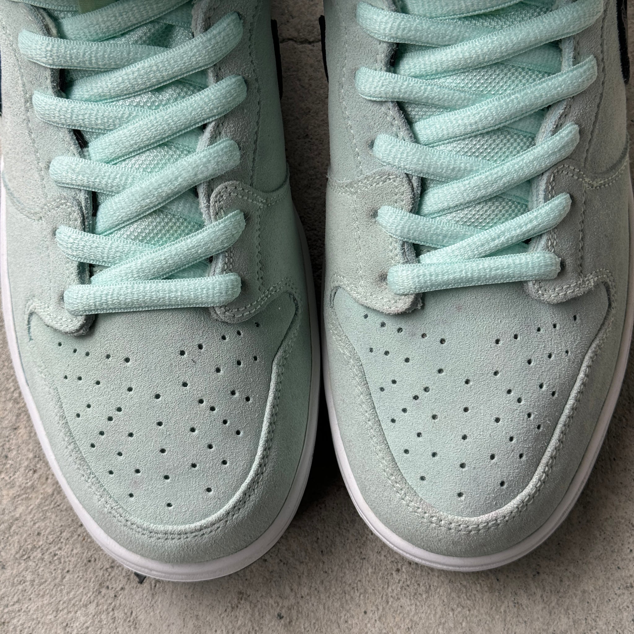 10.5 US - DS NIKE SB DUNK MID SEA CRYSTAL W BOX 2009