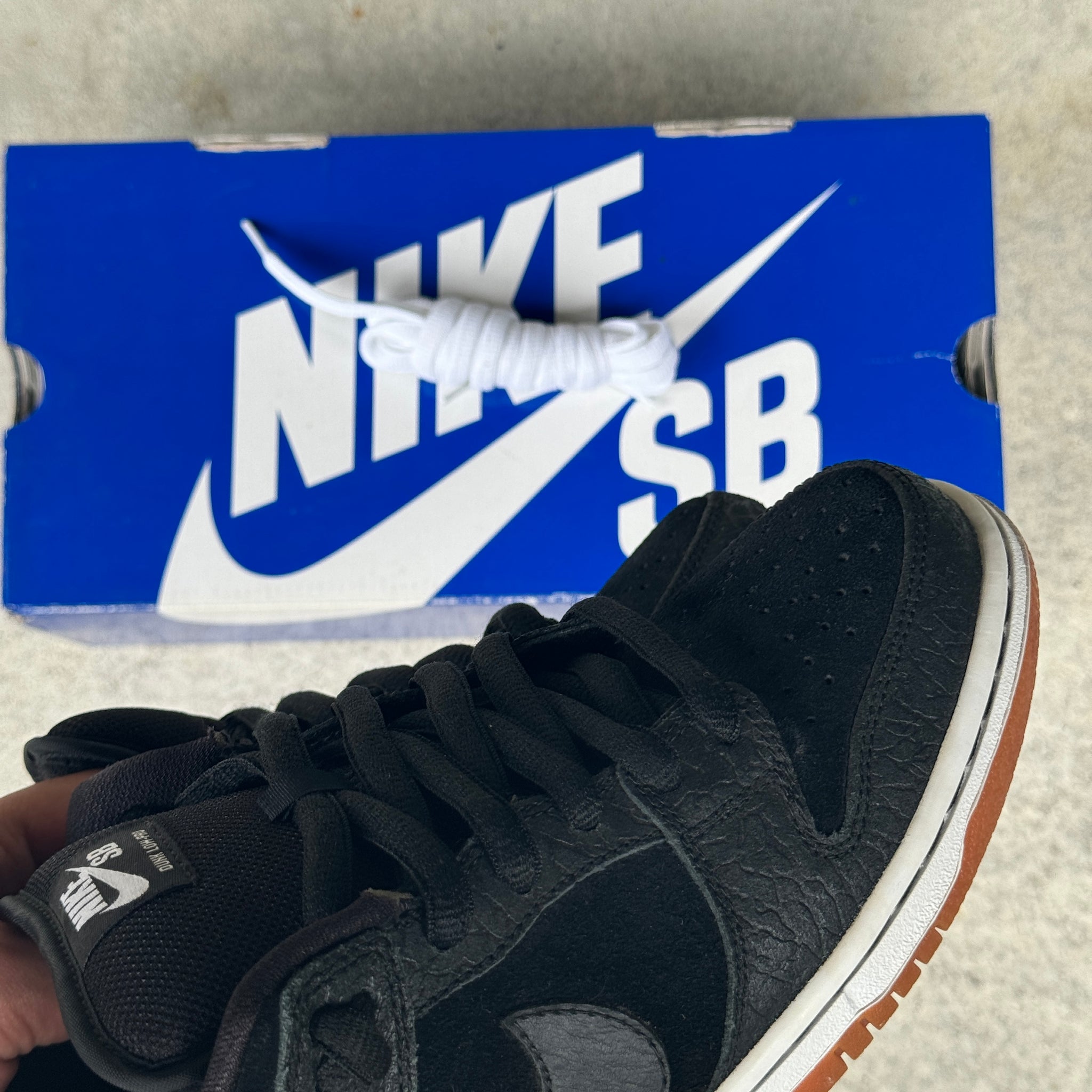 8 US - NIKE SB DUNK LOW NONTOURAGE W BOX 2012