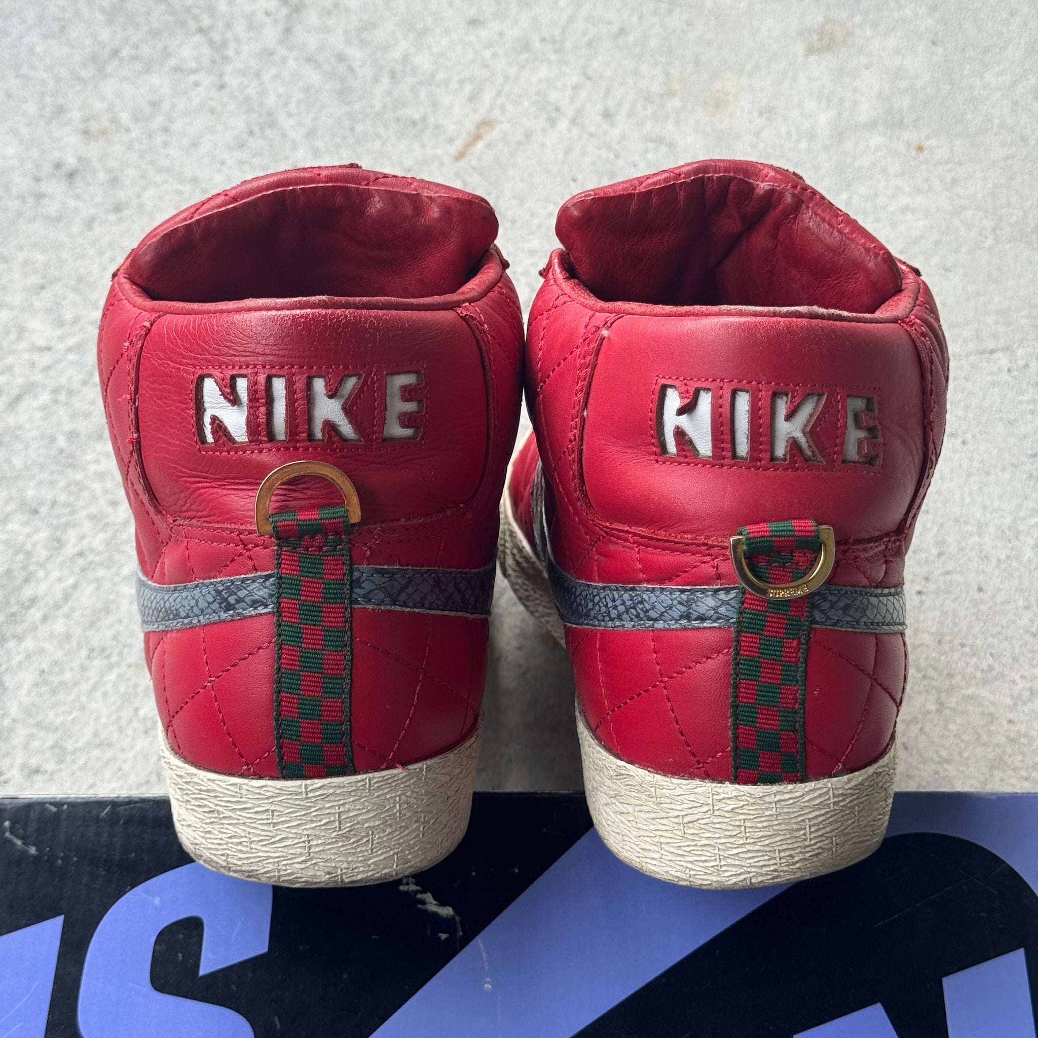 11 US - NIKE SB BLAZER SUPREME RED W BOX 2006