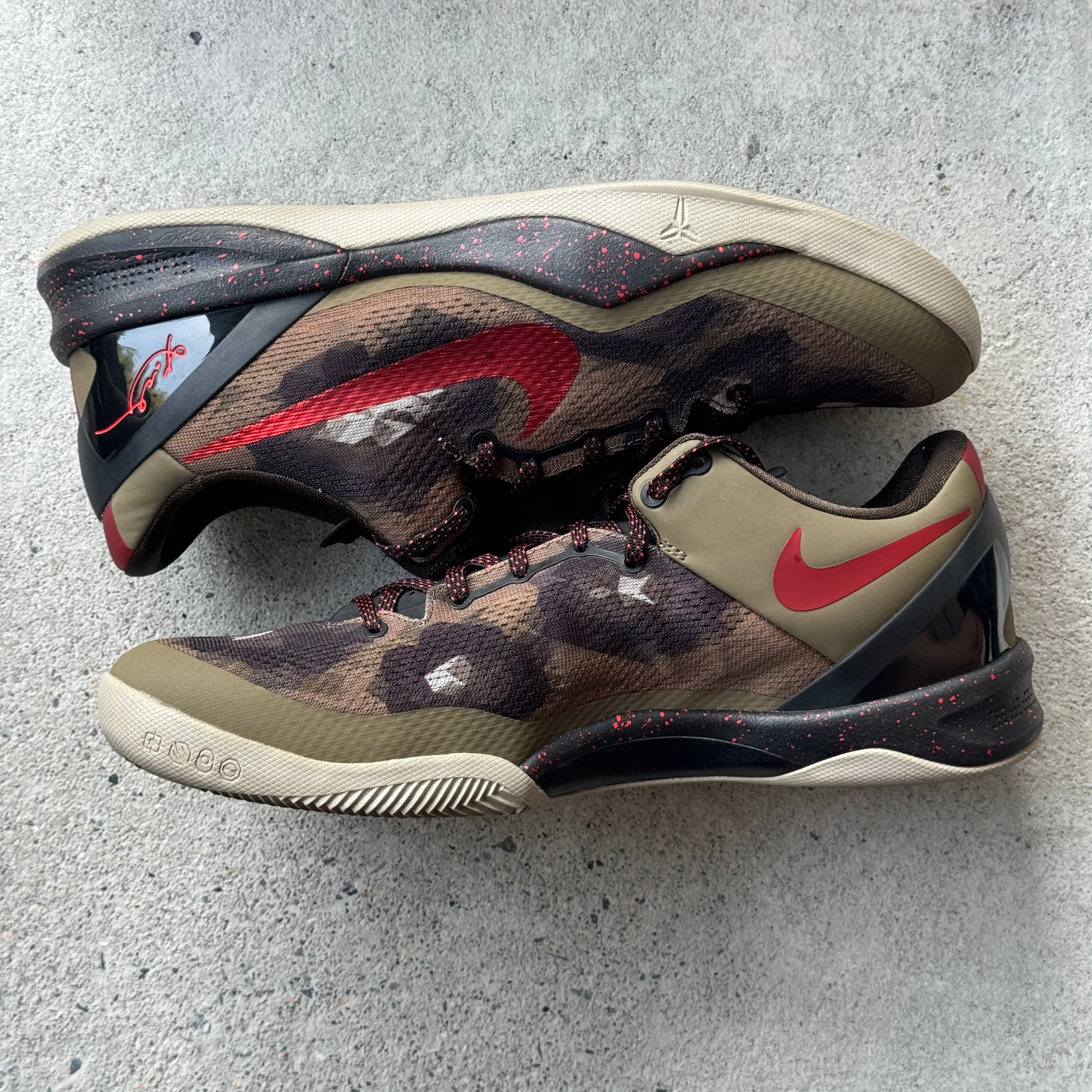 12 US - DS NIKE AIR ZOOM KOBE 8 PYTHON W BOX 2013