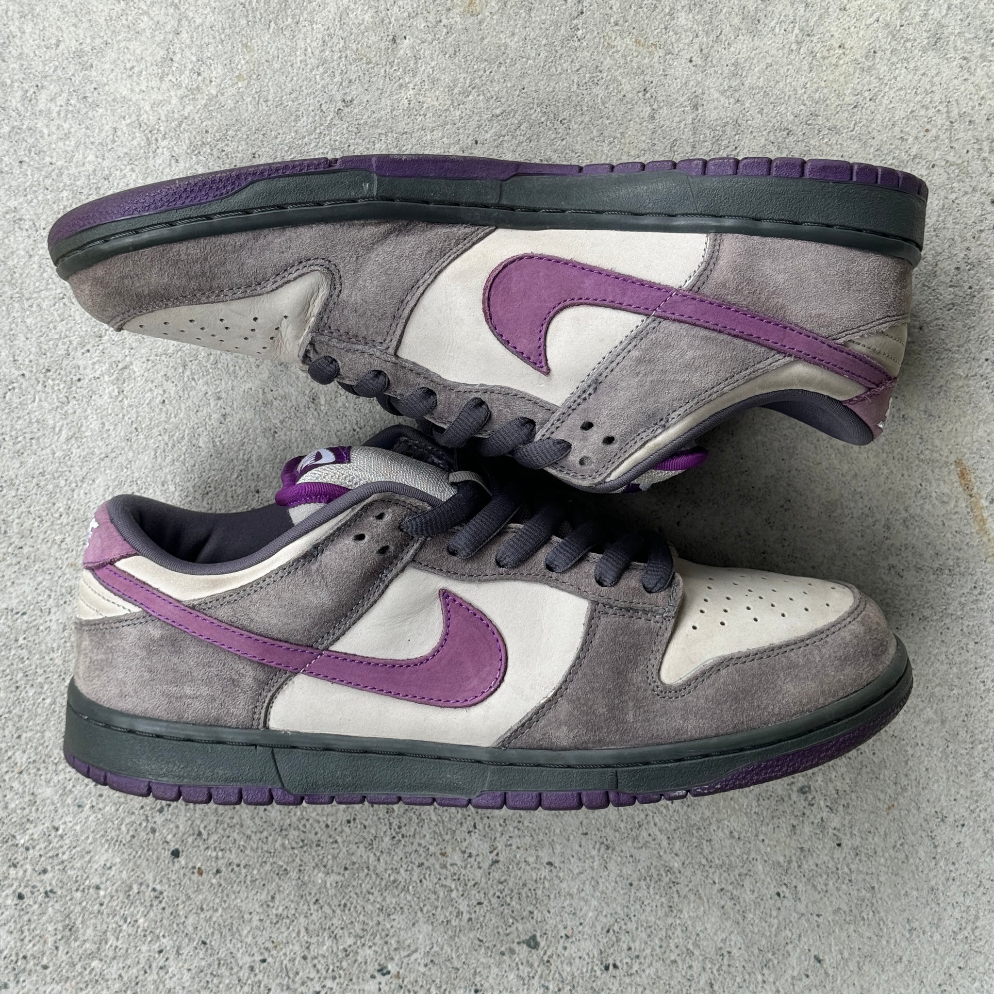11 US - NIKE SB DUNK LOW PURPLE PIGEON 2006