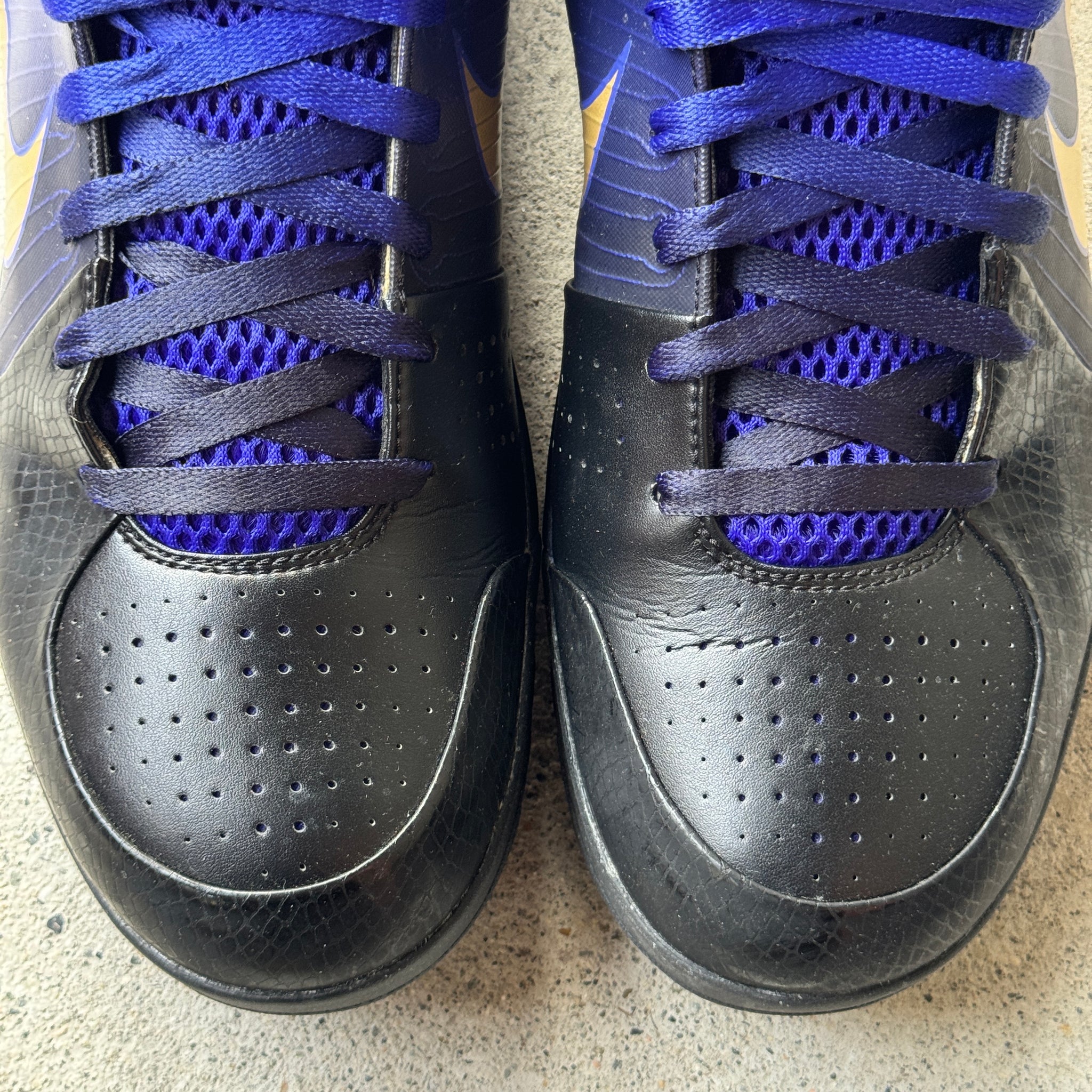 12 US - NIKE AIR ZOOM KOBE 4 VI GRADIENT LAKERS AWAY W BOX 2009
