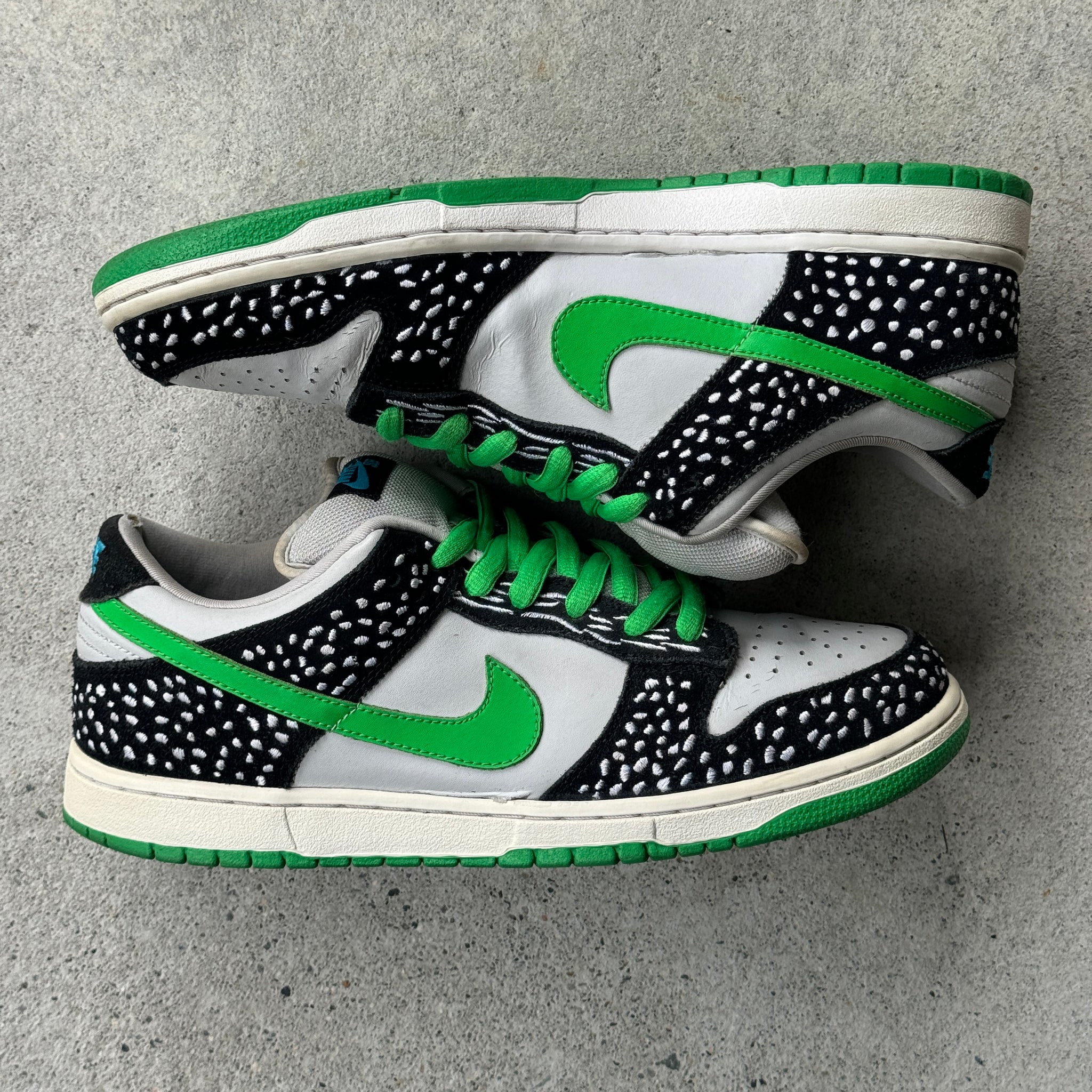 11 US - NIKE SB DUNK LOW LOON 2010