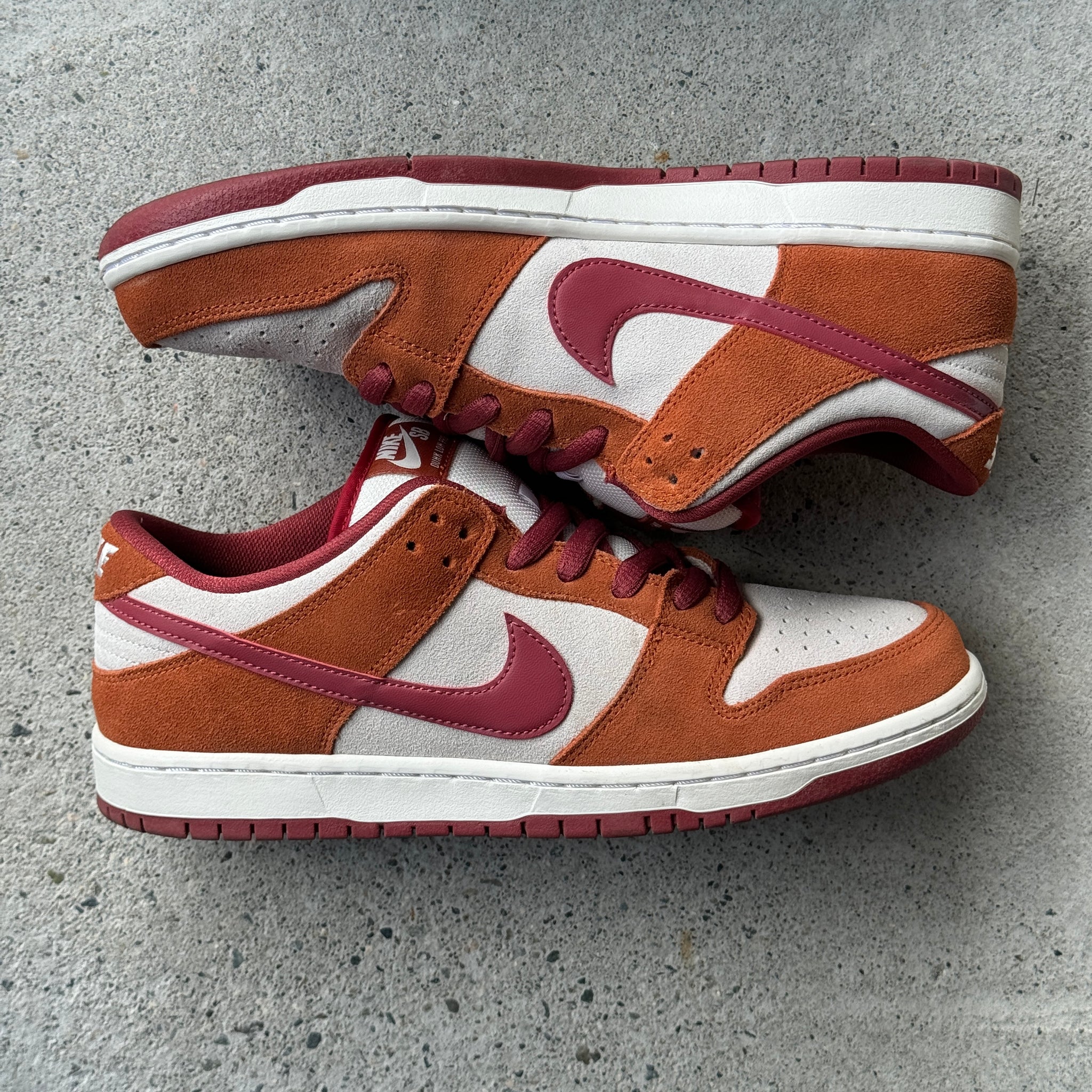 9.5 US - NIKE SB DUNK LOW DARK RUSSET W BOX 2019