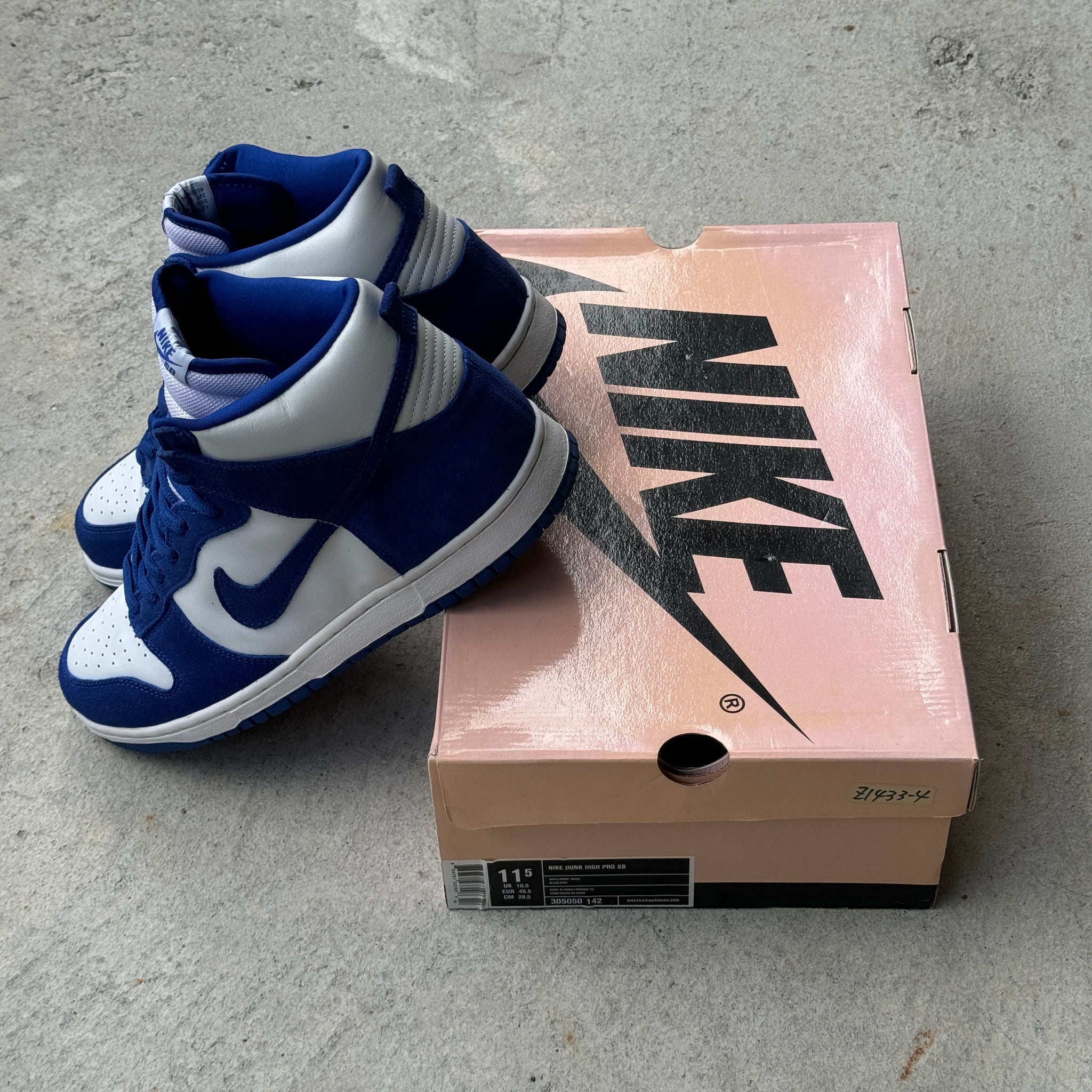 11.5 US - NIKE SB DUNK HIGH KENTUCKY BTTYS W BOX 2005