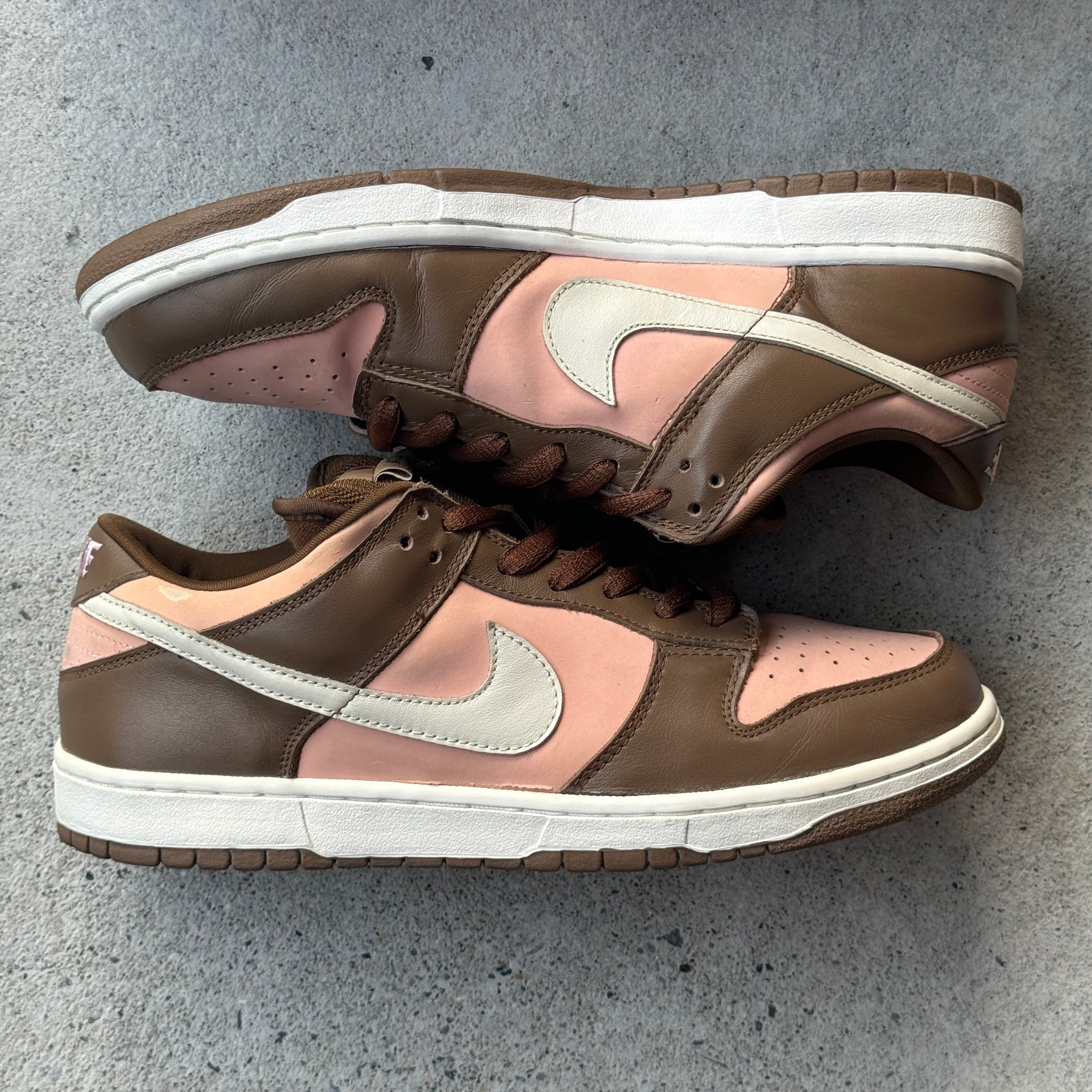 10.5 US - NIKE SB DUNK LOW STUSSY W BOX 2005