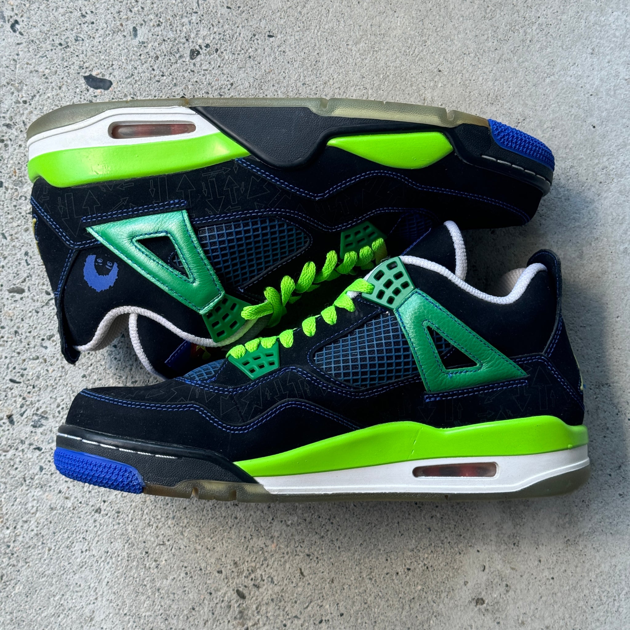 9.5 US - DS JORDAN 4 DOERNBECHER W BOX 2011
