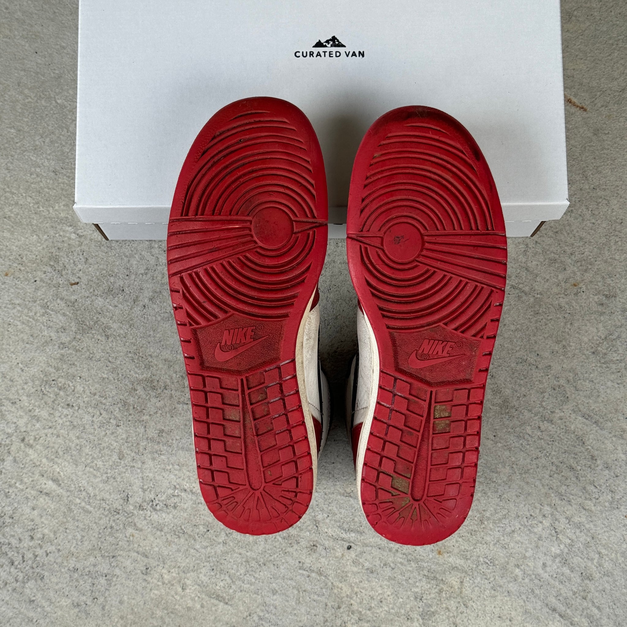 10.5 US - JORDAN 1 CHICAGO 1985
