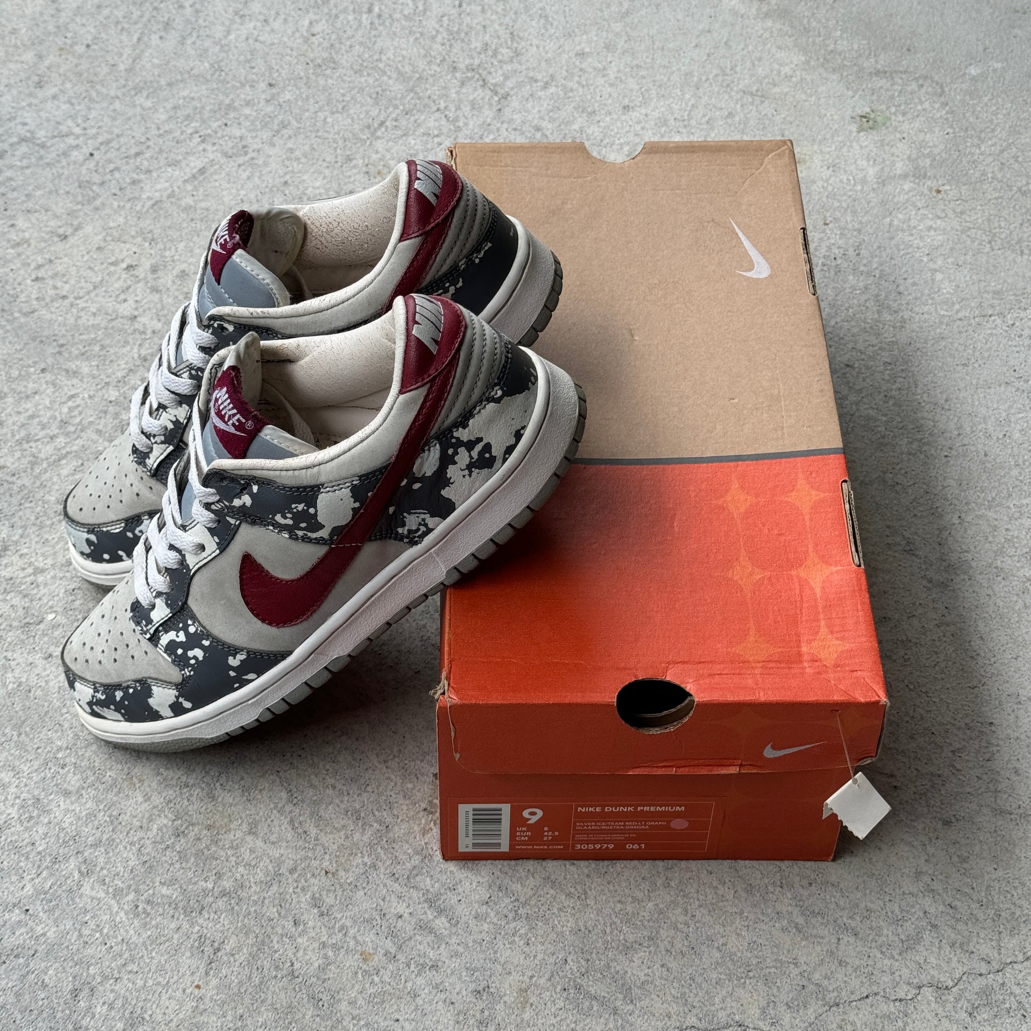 9 US - NIKE DUNK LOW SPLATTER W BOX 2003