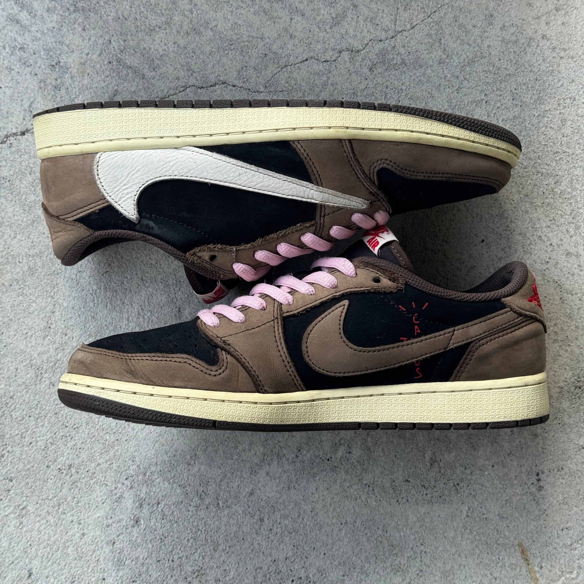10 US - JORDAN 1 LOW TRAVIS SCOTT MOCHA 2019
