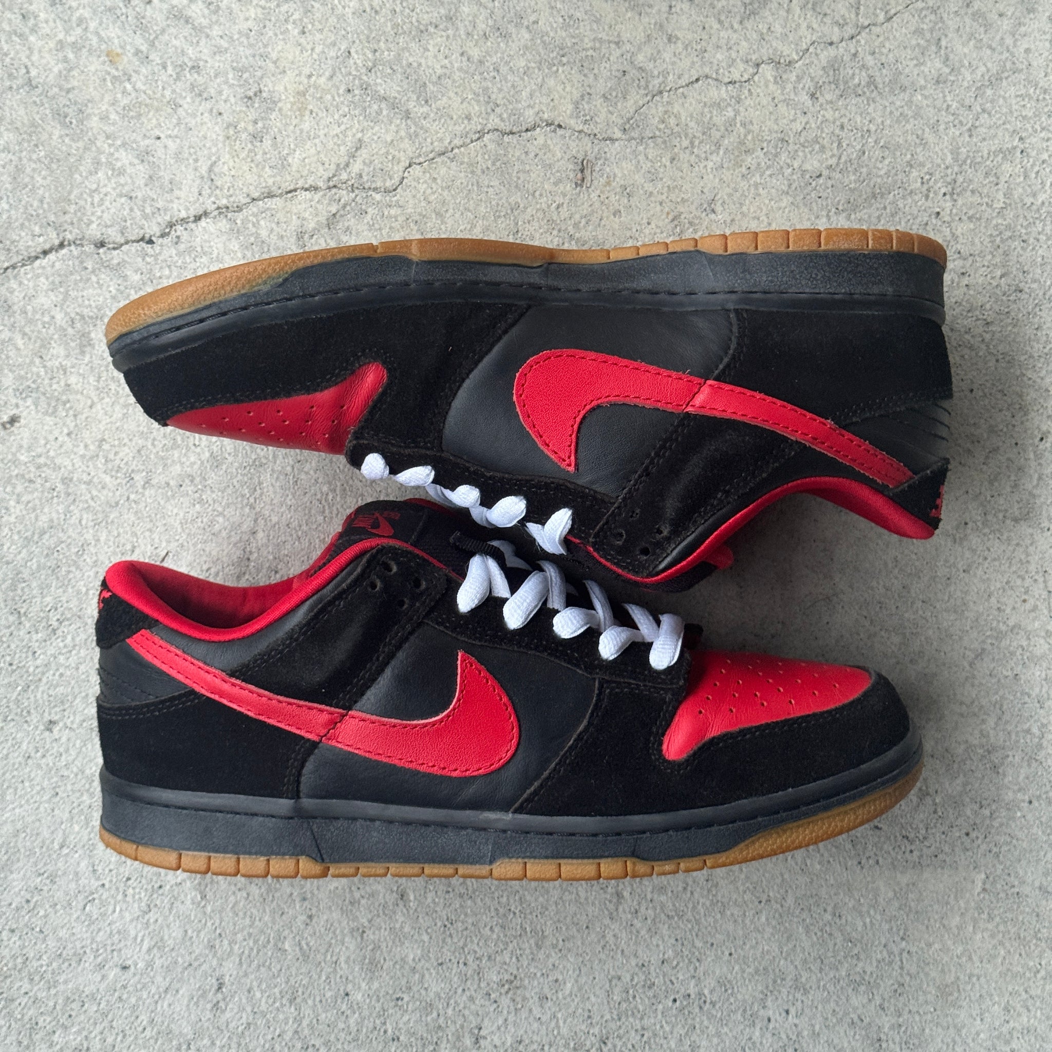 8.5 US - NIKE EMB "UN-VAMP" W BOX 2005