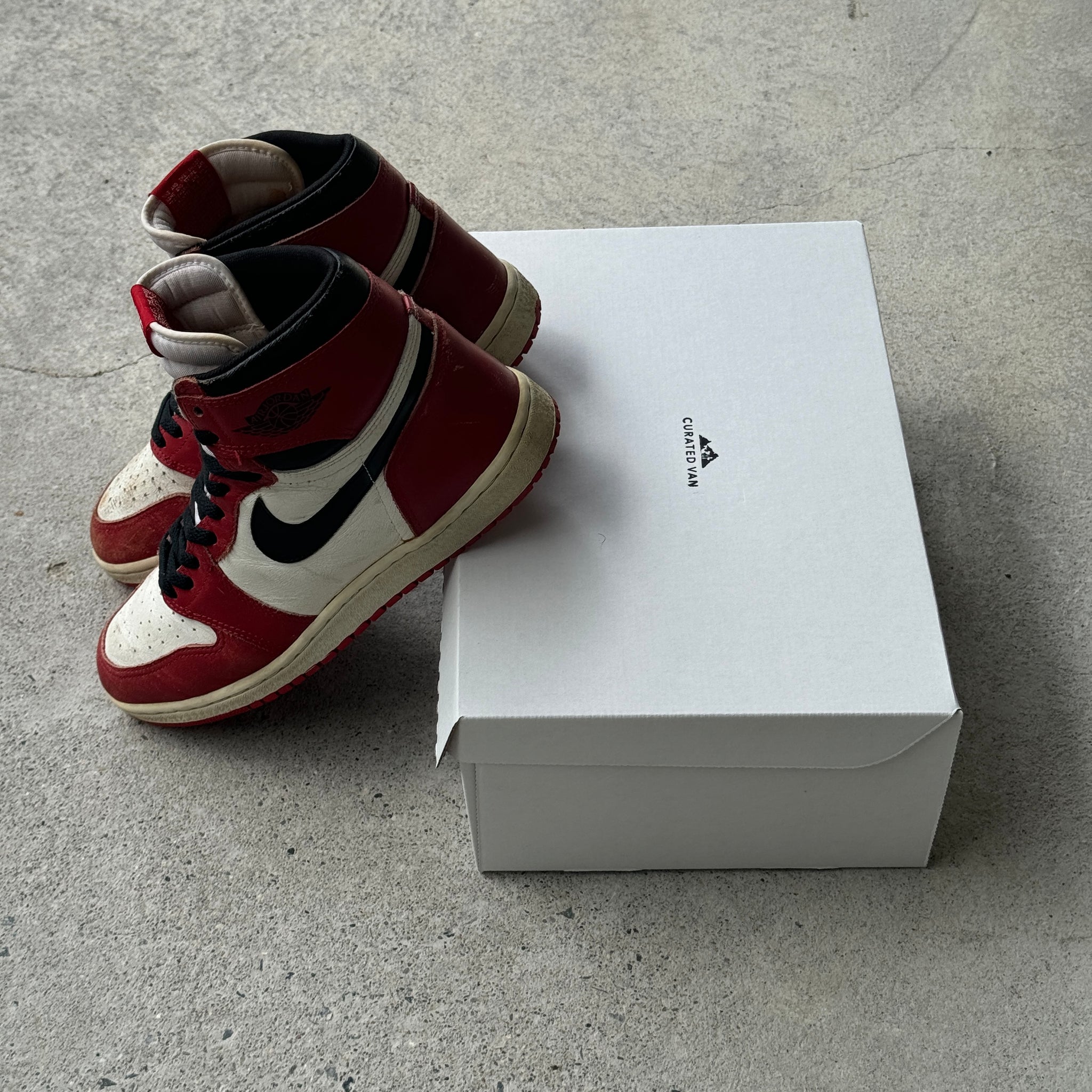 10.5 US - JORDAN 1 CHICAGO 1985