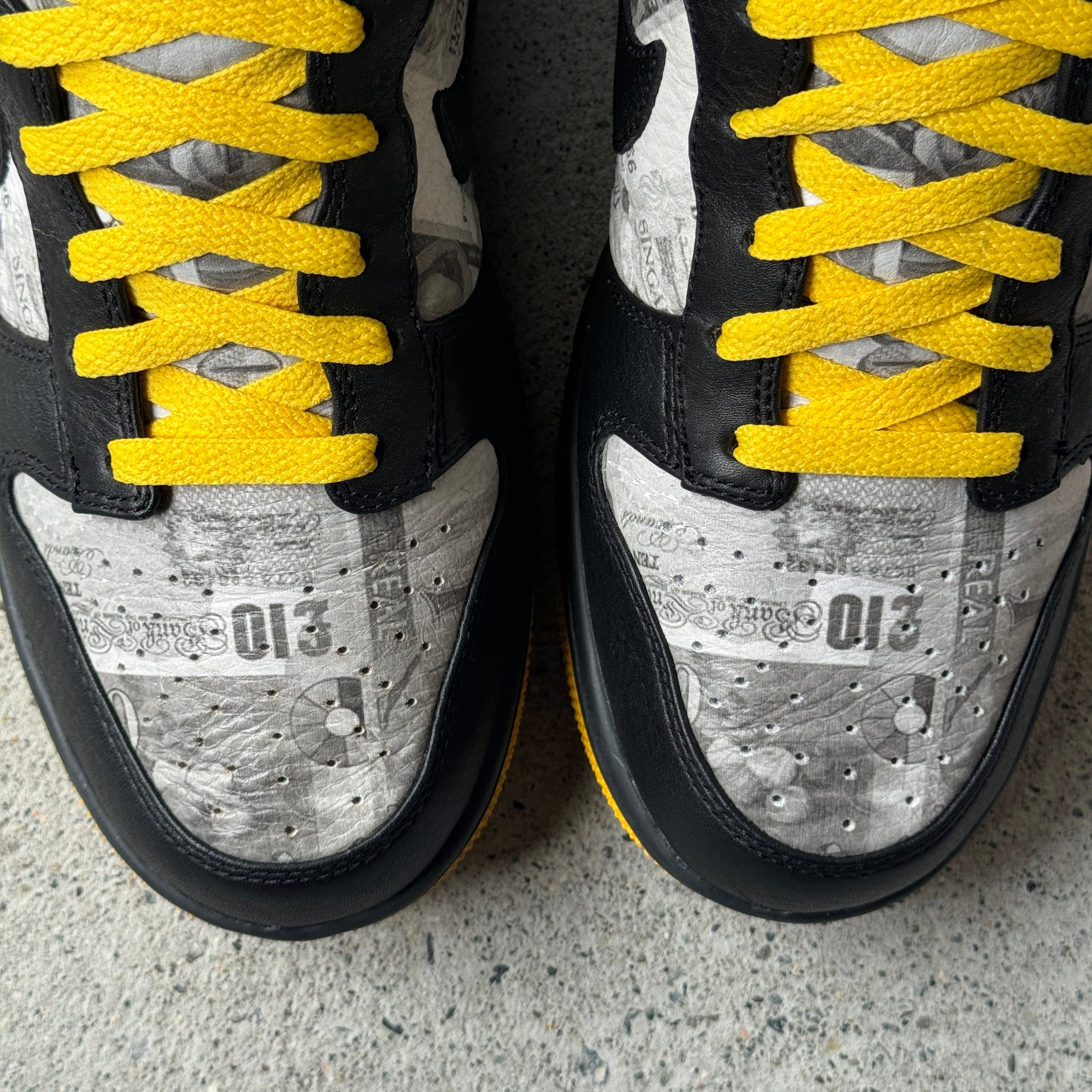 11 US - NIKE DUNK HIGH SUPREME LAF FLOM W BOX 2009