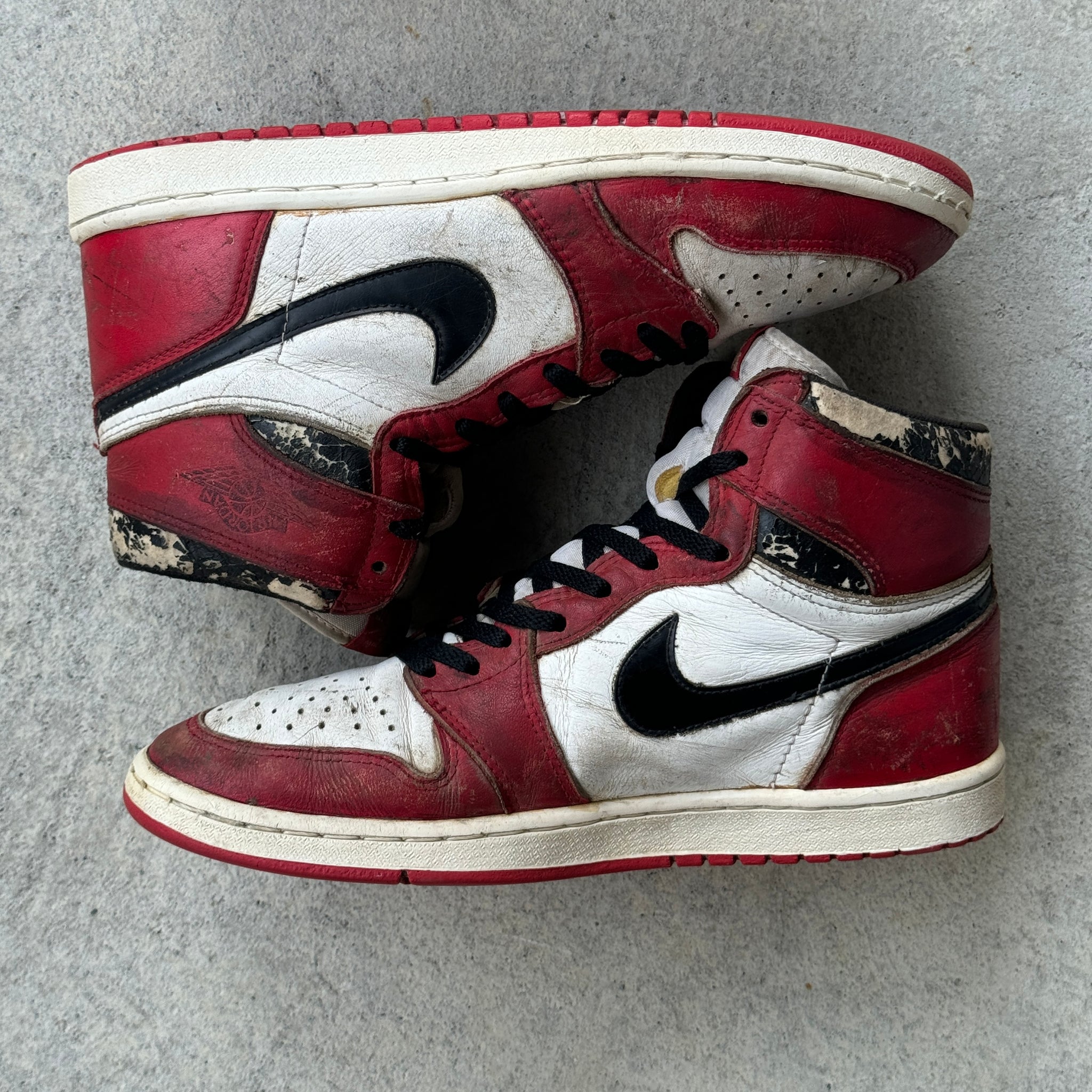 10.5 US - JORDAN 1 CHICAGO 1985