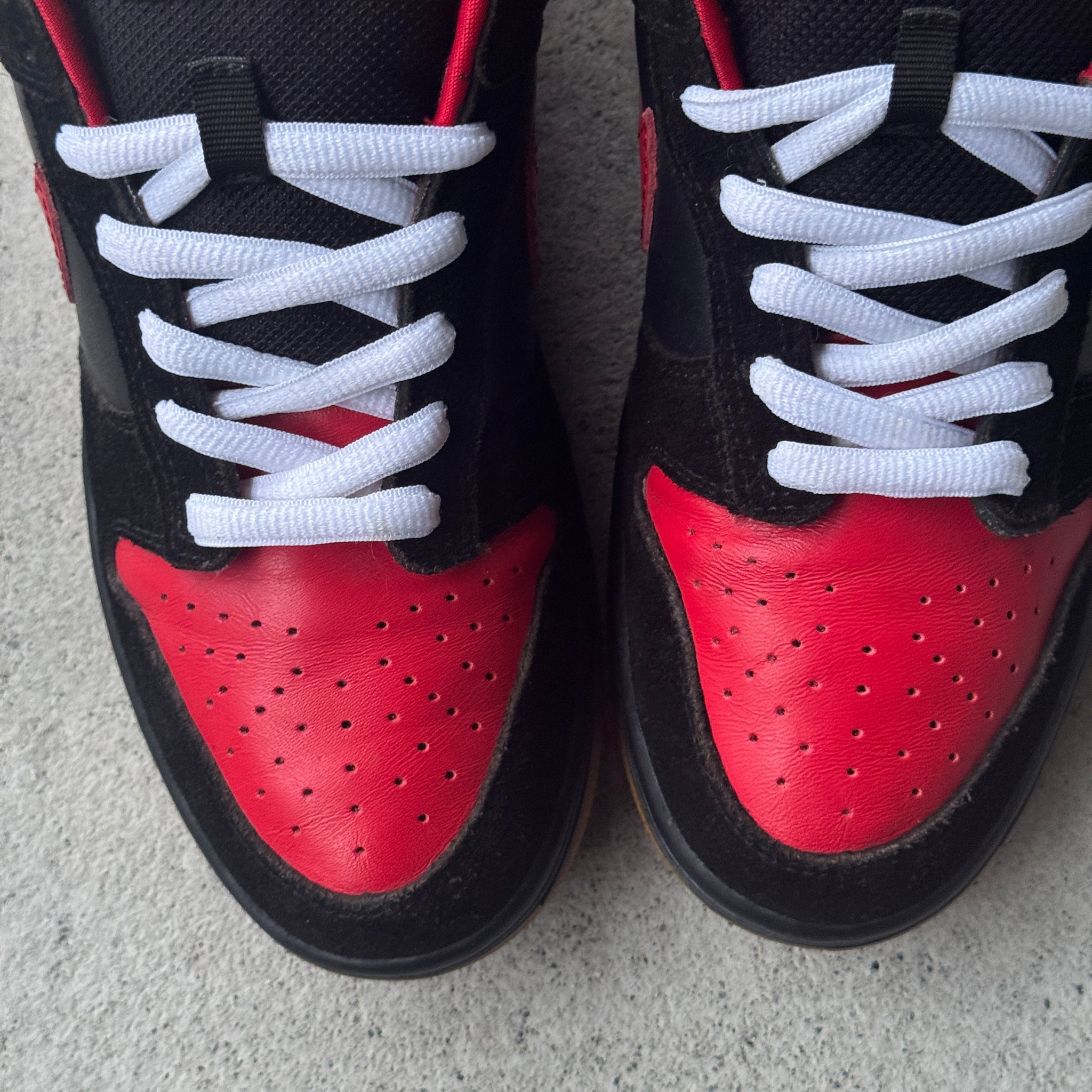 8.5 US - NIKE EMB "UN-VAMP" W BOX 2005