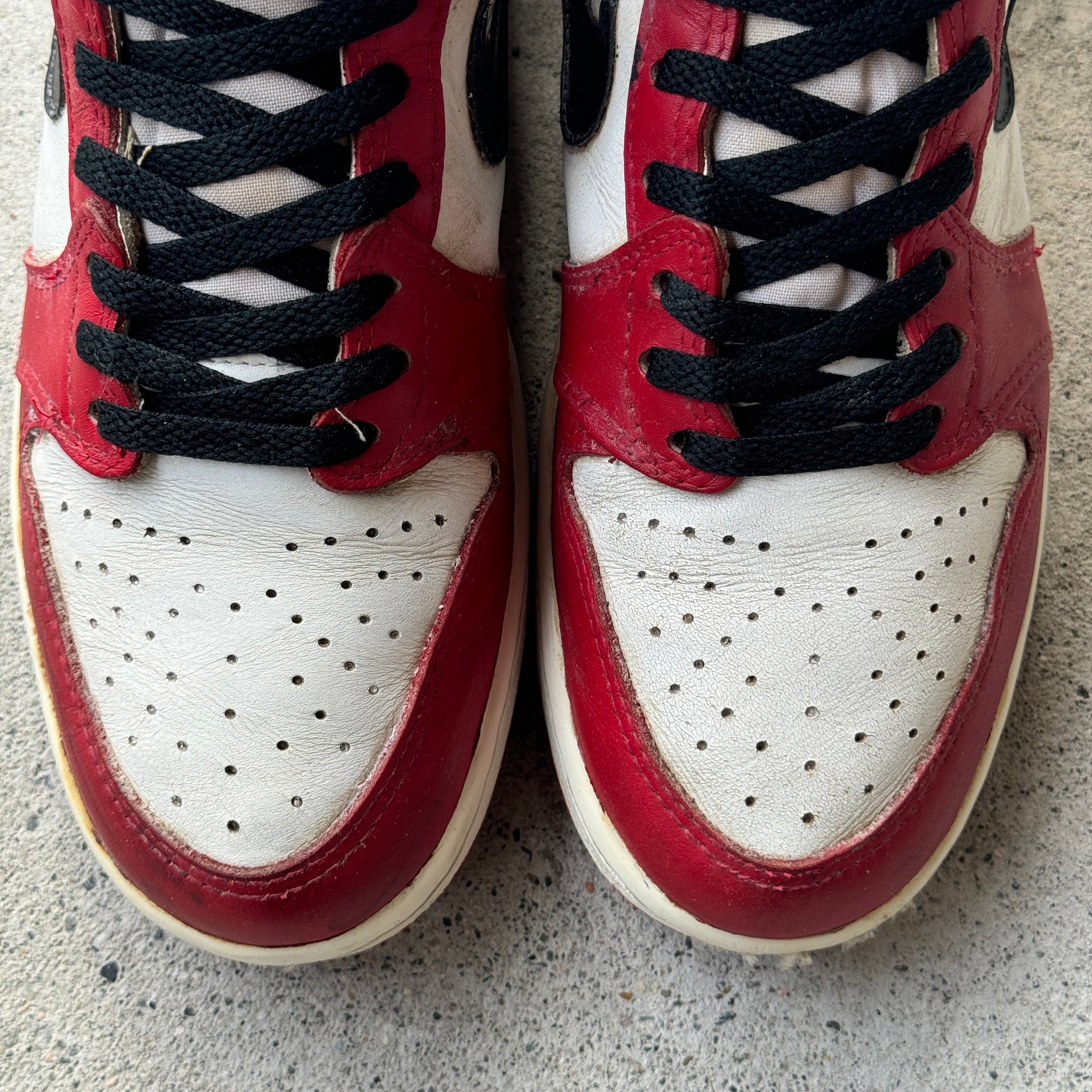 10 US - JORDAN 1 CHICAGO 1985
