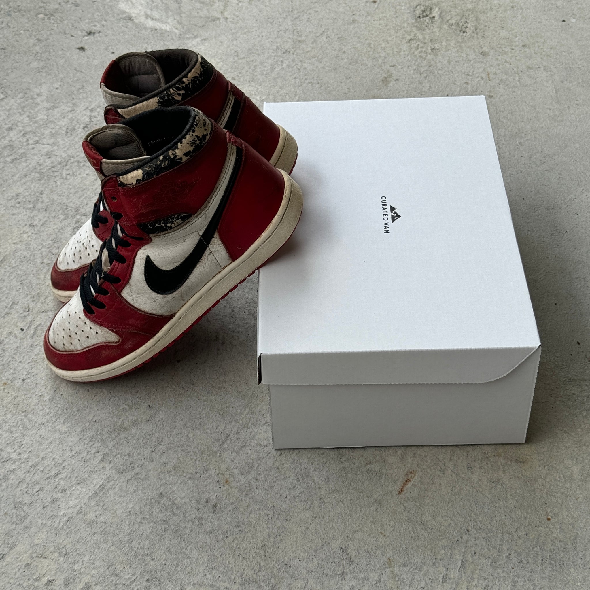 10.5 US - JORDAN 1 CHICAGO 1985