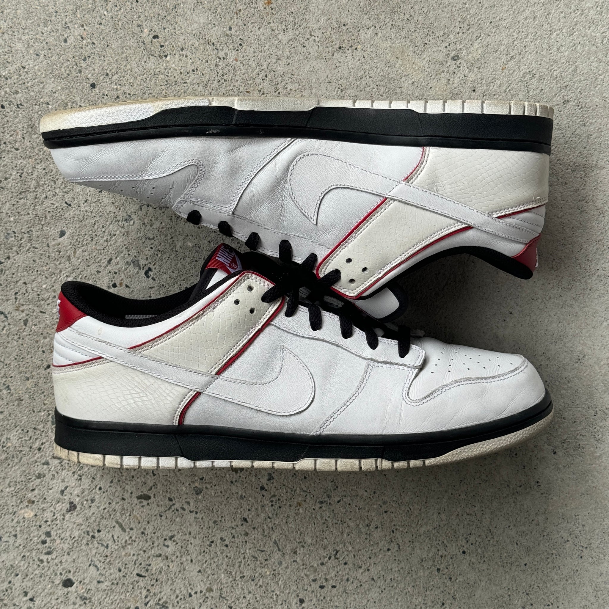 13 US - NIKE DUNK LOW CL JPACK WHITE 2006 – curatedvan