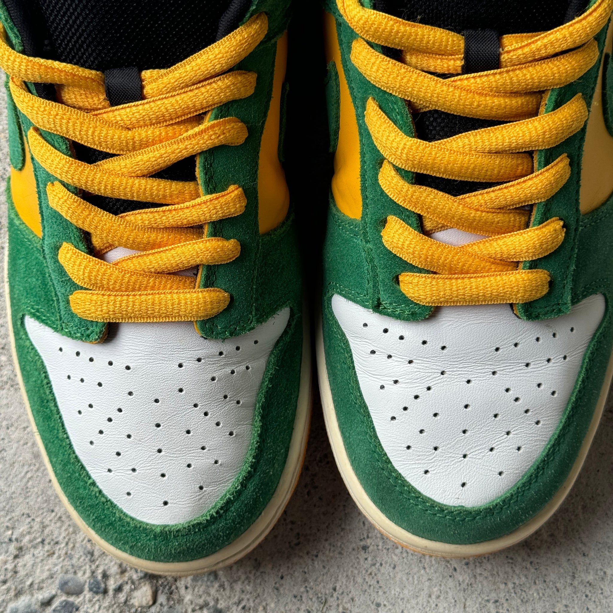 9 US - NIKE SB DUNK LOW BUCK 2004