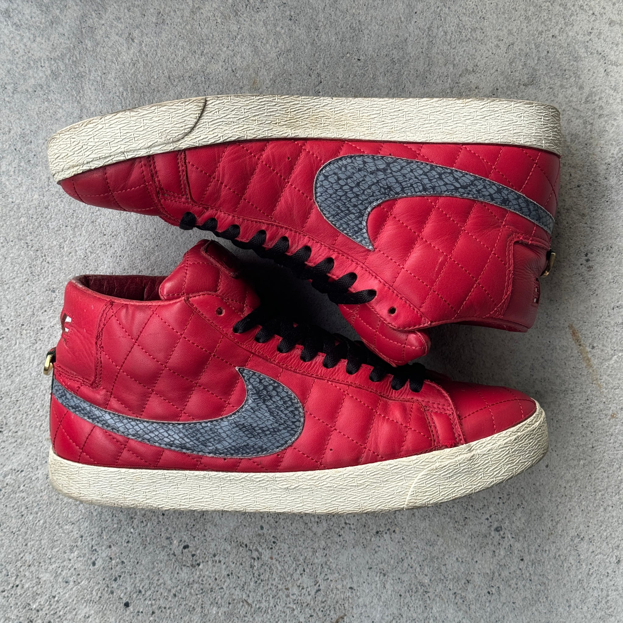 11 US - NIKE SB BLAZER SUPREME RED W BOX 2006