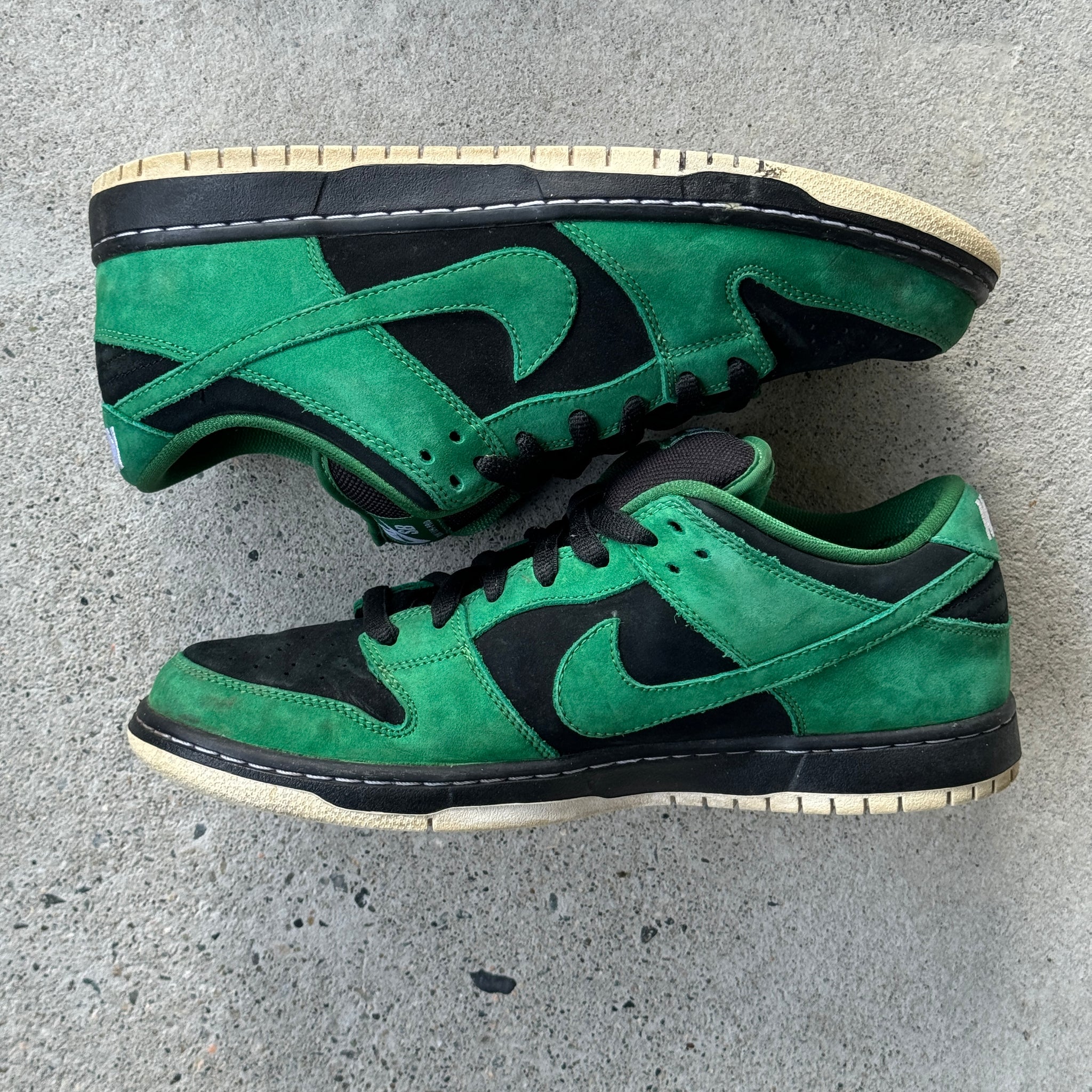 10 US - NIKE SB DUNK LOW GREEN LANTERN 2018