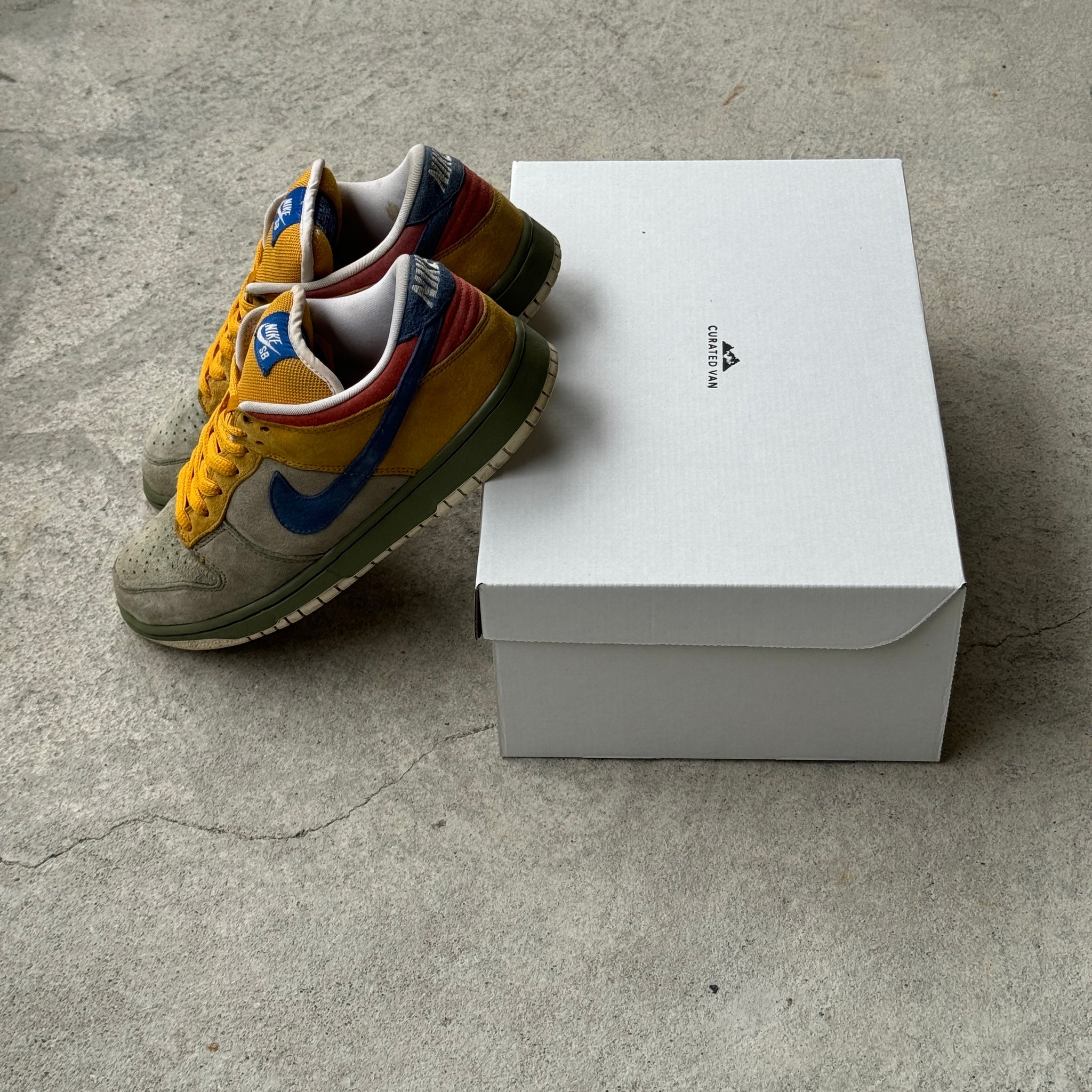 9 US - NIKE SB DUNK LOW PUFF N STUFF 2006