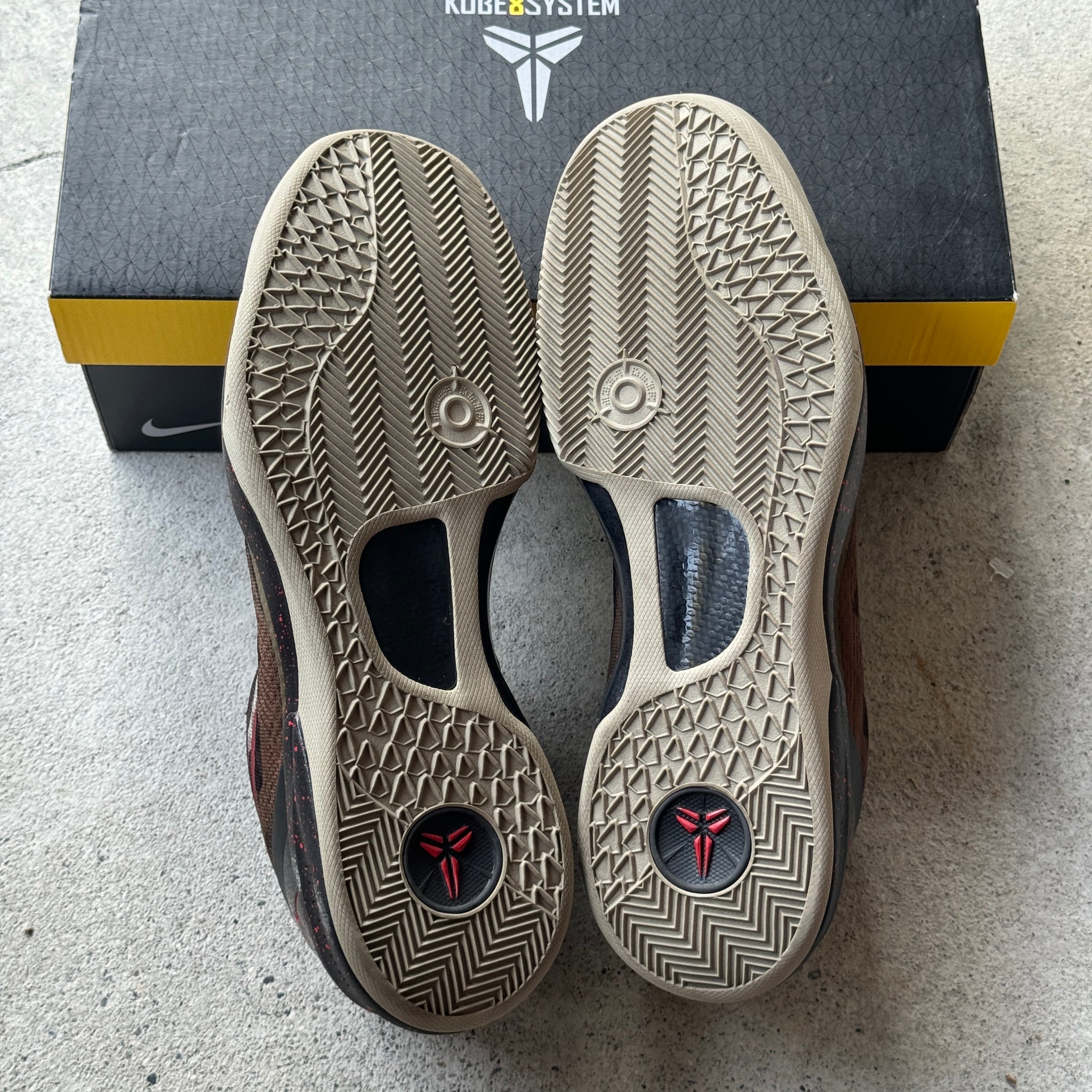 12 US - DS NIKE AIR ZOOM KOBE 8 PYTHON W BOX 2013