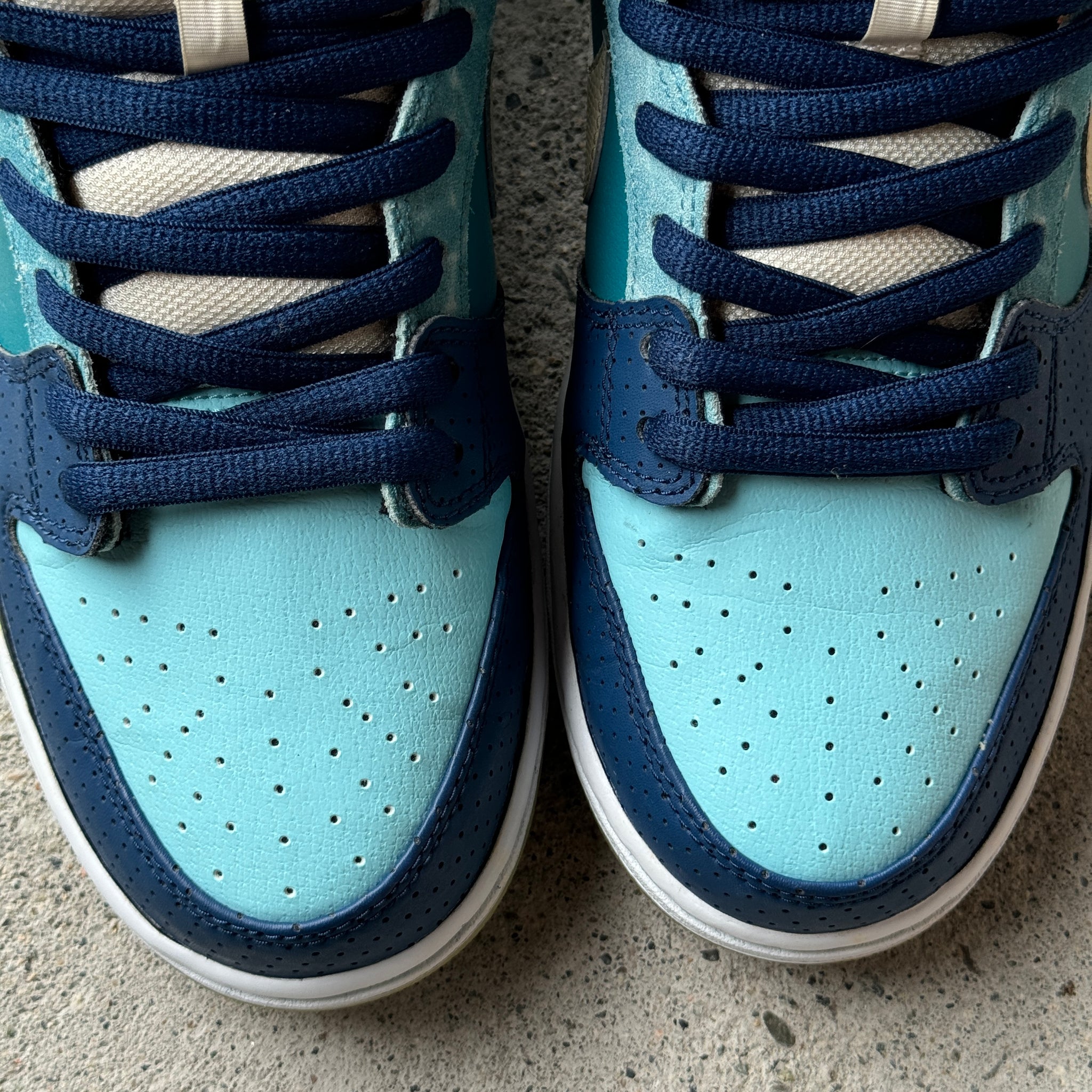 10 US - NIKE SB DUNK LOW MIA SKATE SHOP W BOX 2013