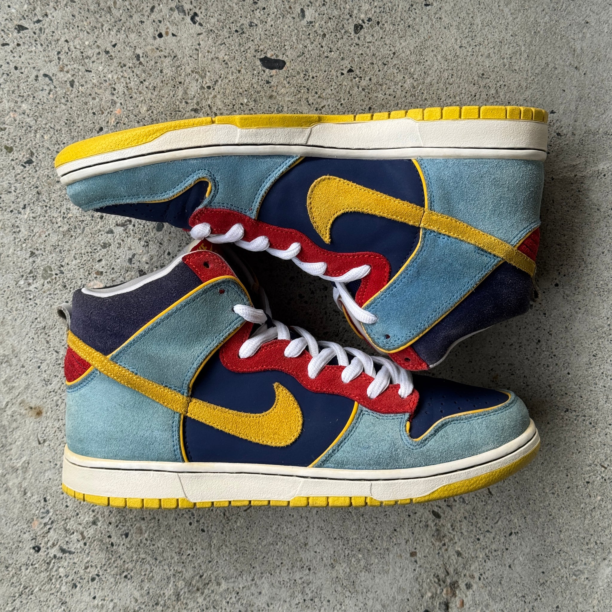 9.5 US - NIKE SB DUNK HIGH PACMAN 2009