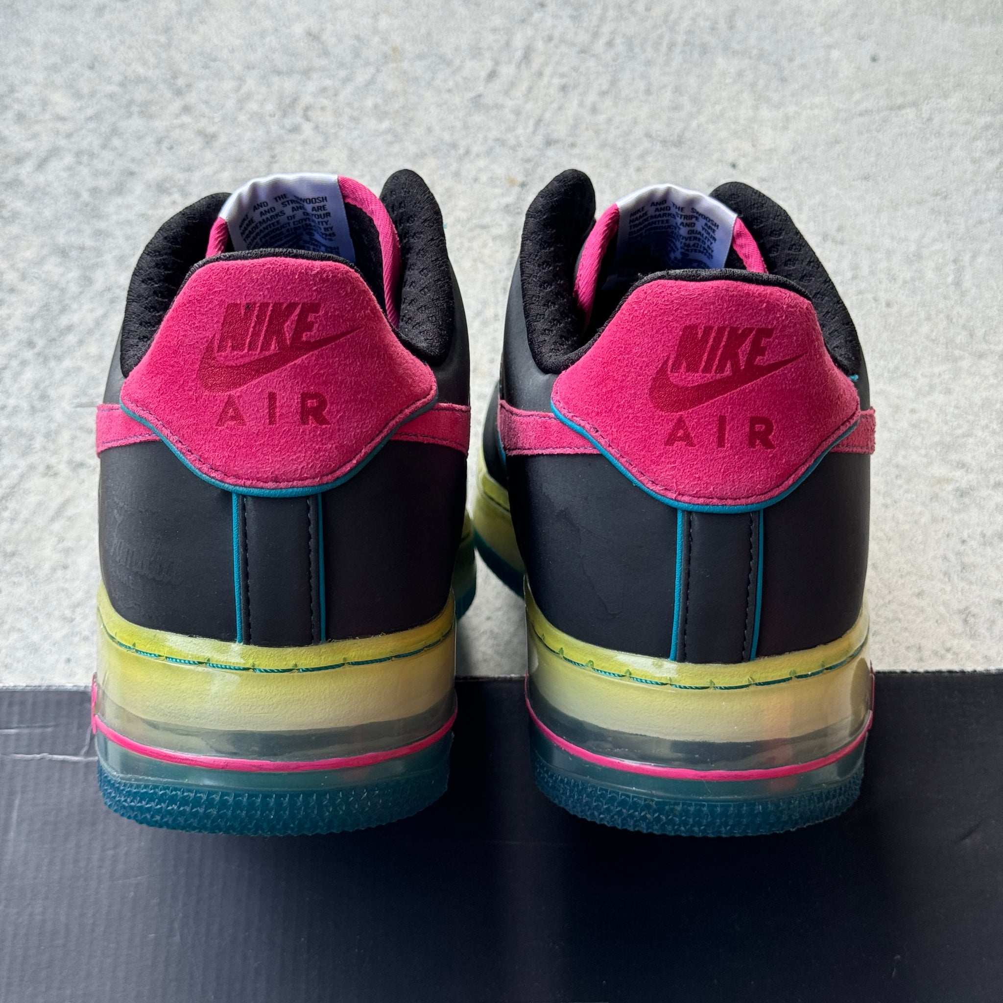 12.5 US - NIKE AIR FORCE 1 PRO BOWL LA FAMILIA F&F SAMPLE W BOX 2012