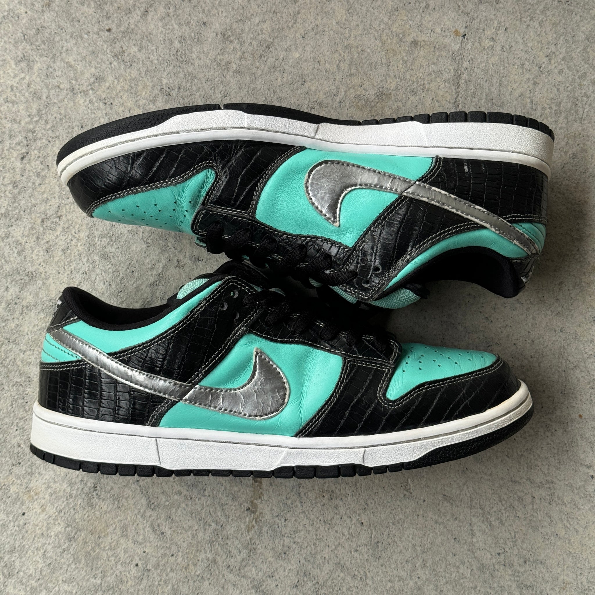 9.5 US - NIKE SB DUNK LOW TIFFANY W BOX 2005