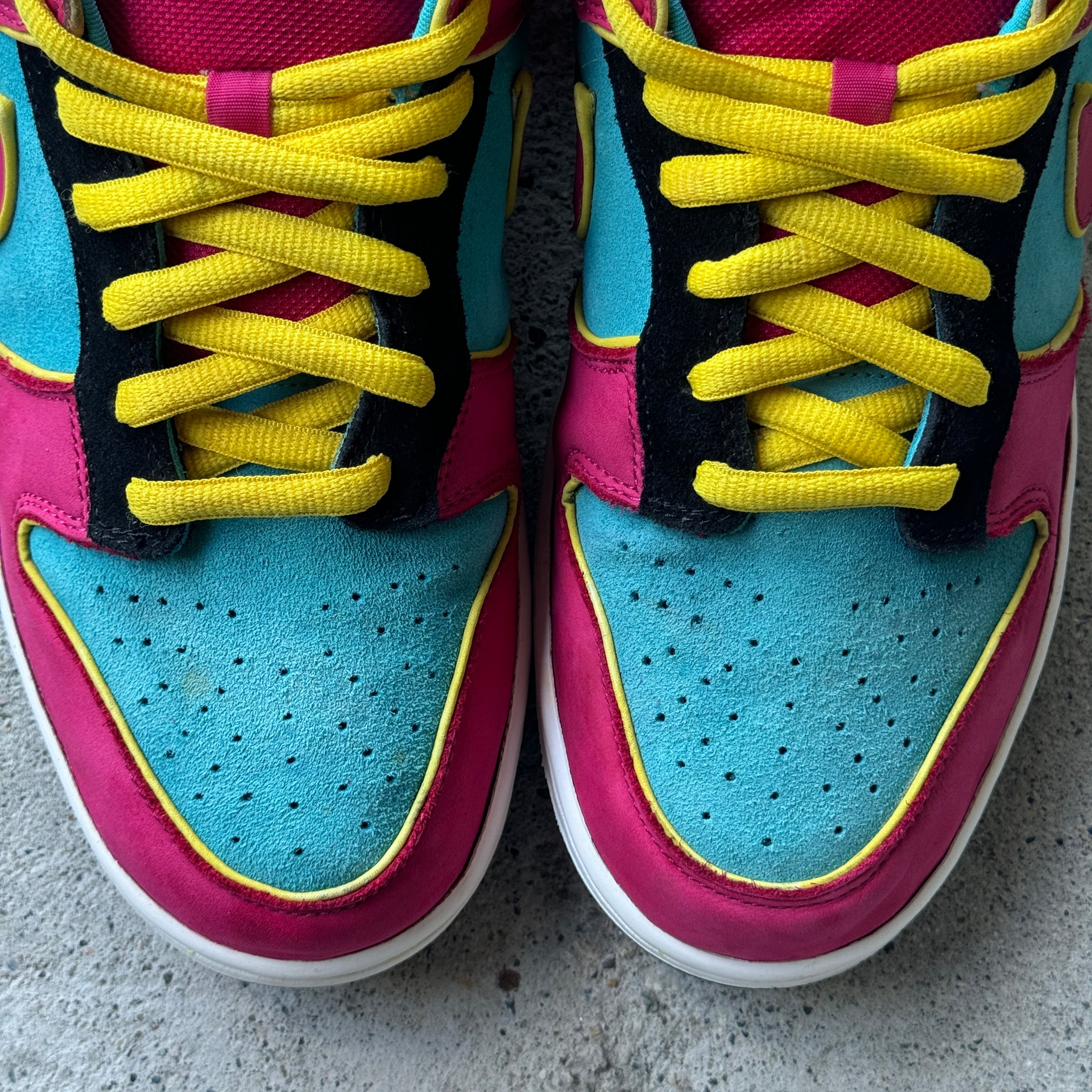 10 US - NIKE SB DUNK LOW MS PACMAN 2009