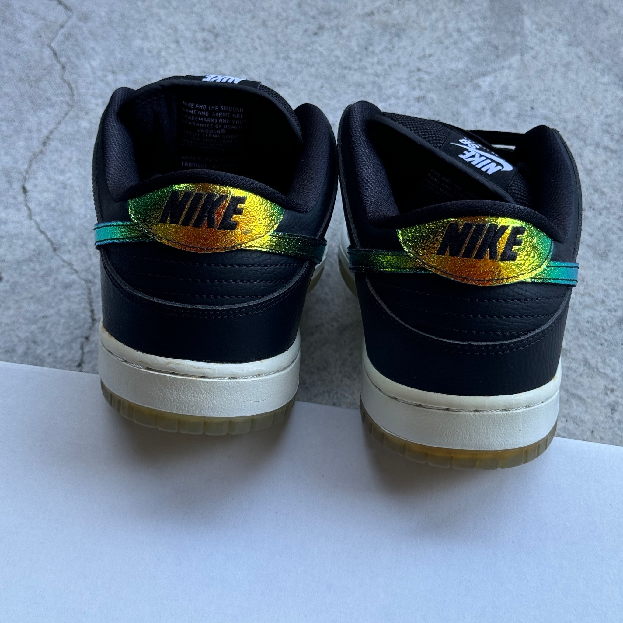 10.5 US - DS NIKE SB DUNK LOW OIL SPILL 2014