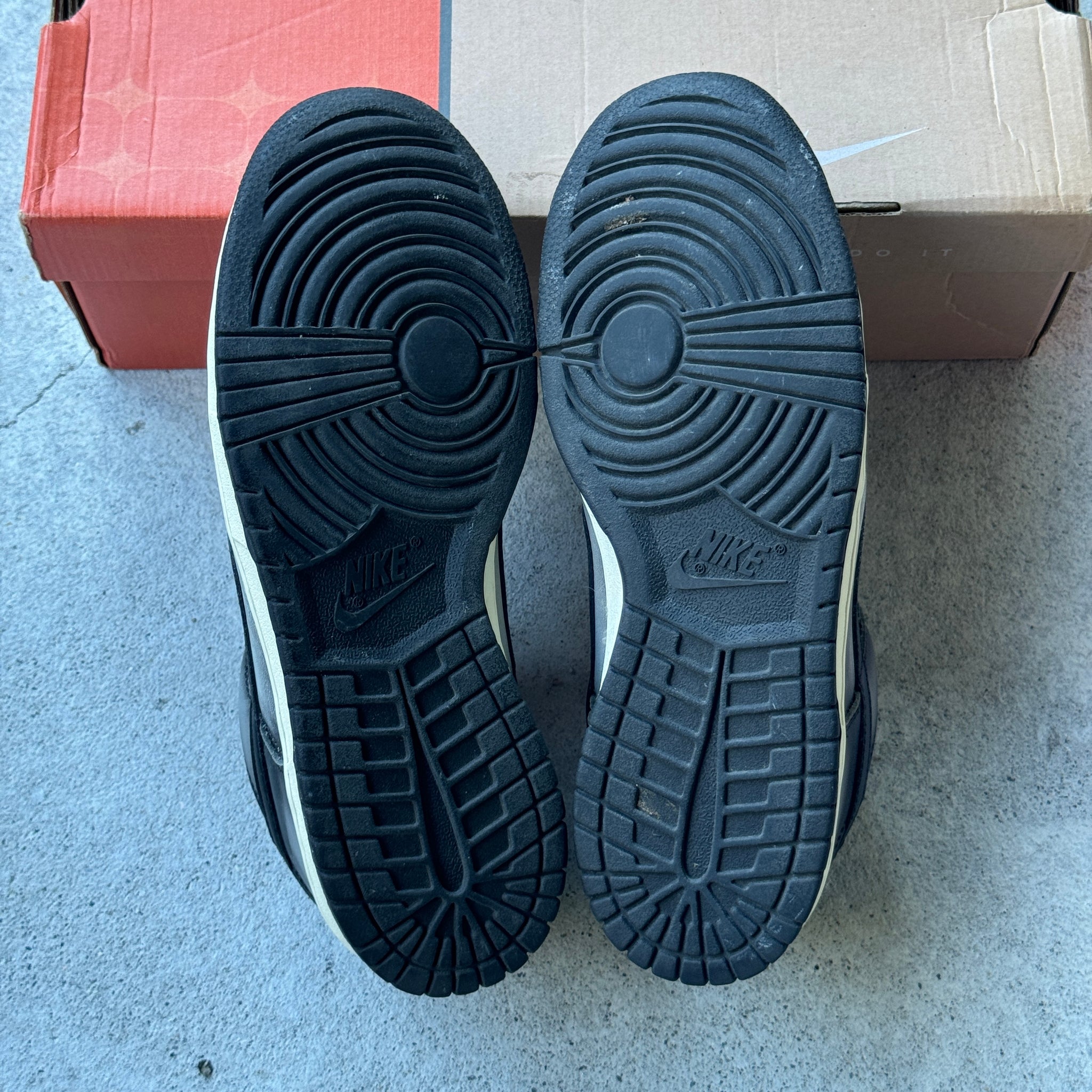 9 US - NIKE DUNK LOW HAZE W BOX 2003