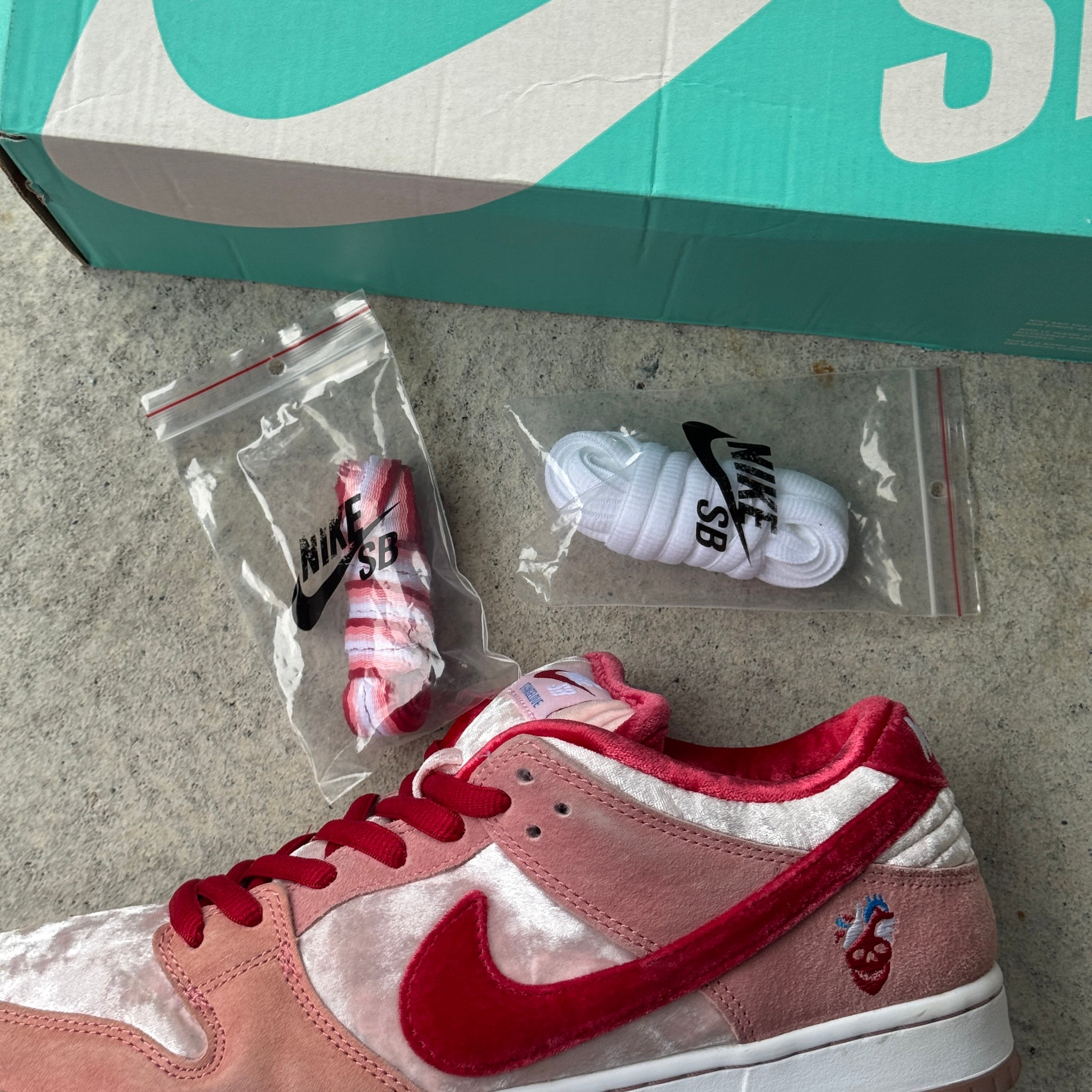 10 US - NIKE SB DUNK LOW STRANGELOVE W BOX 2020