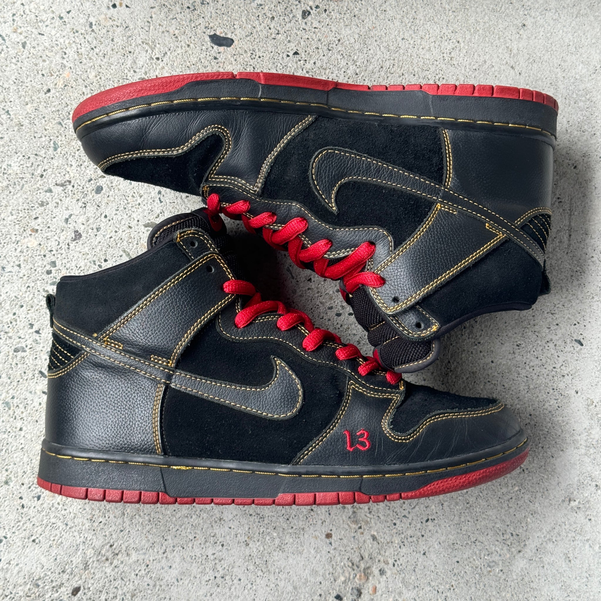 10.5 US - NIKE SB DUNK HIGH UNLUCKY W BOX 2004