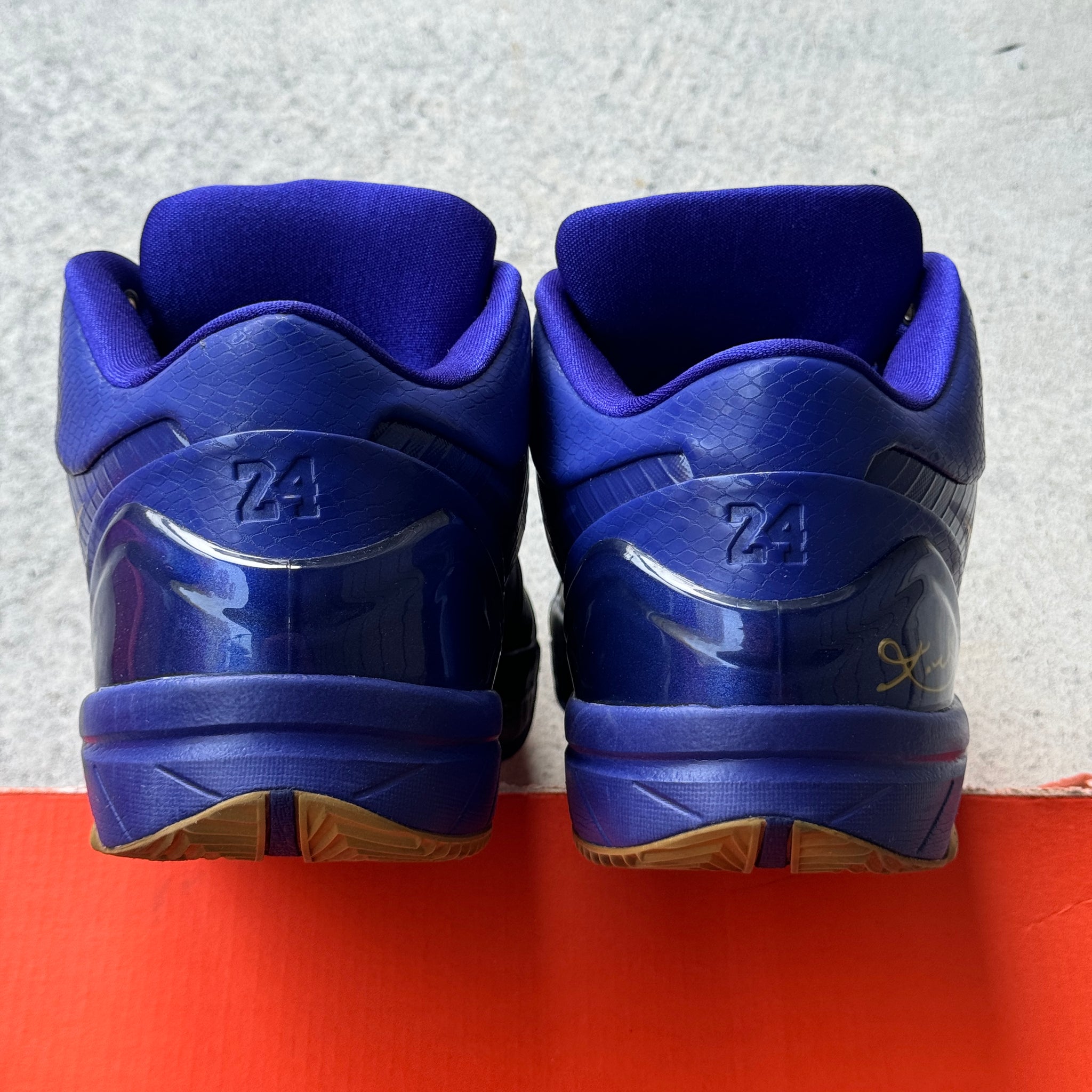 12 US - NIKE AIR ZOOM KOBE 4 VI GRADIENT LAKERS AWAY W BOX 2009