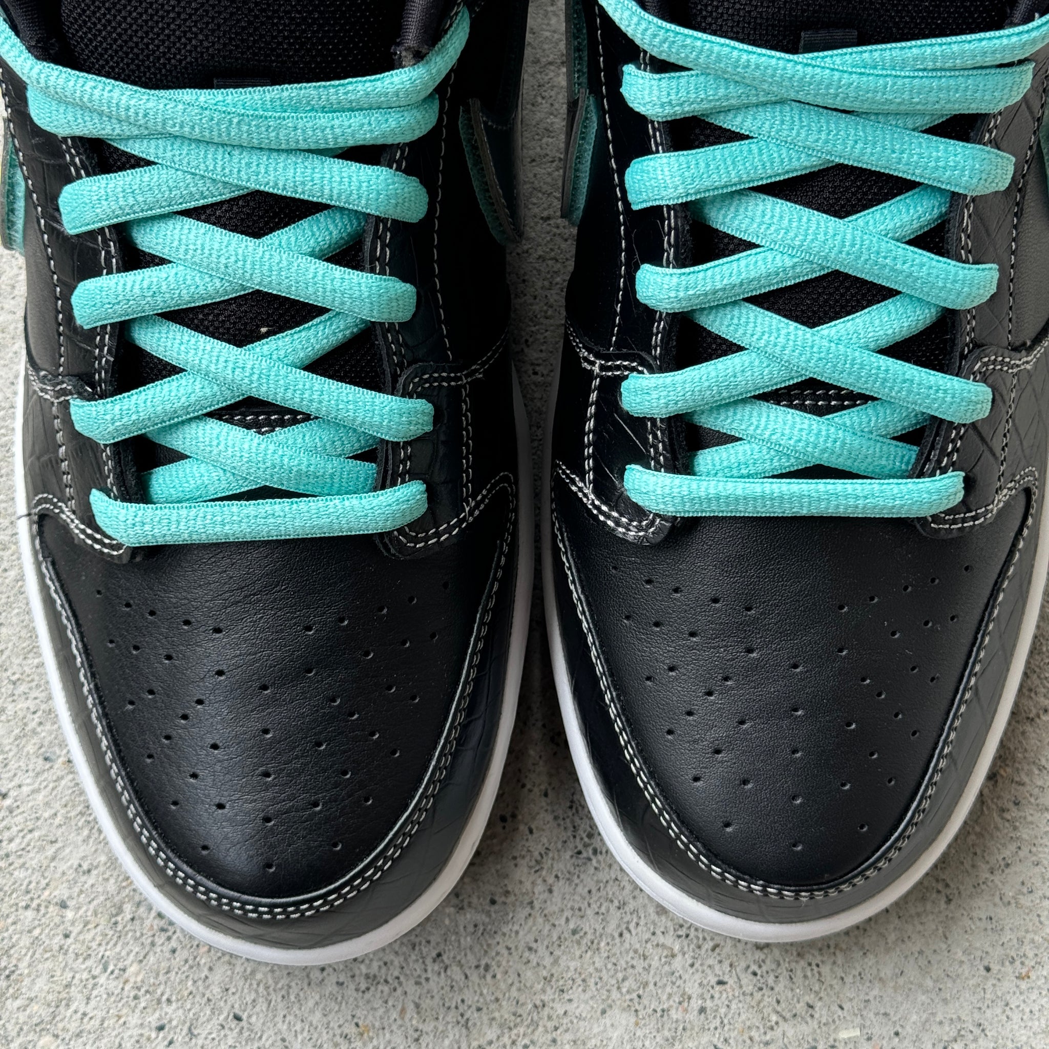 13 US - NIKE SB DUNK LOW BLACK DIAMOND 2018