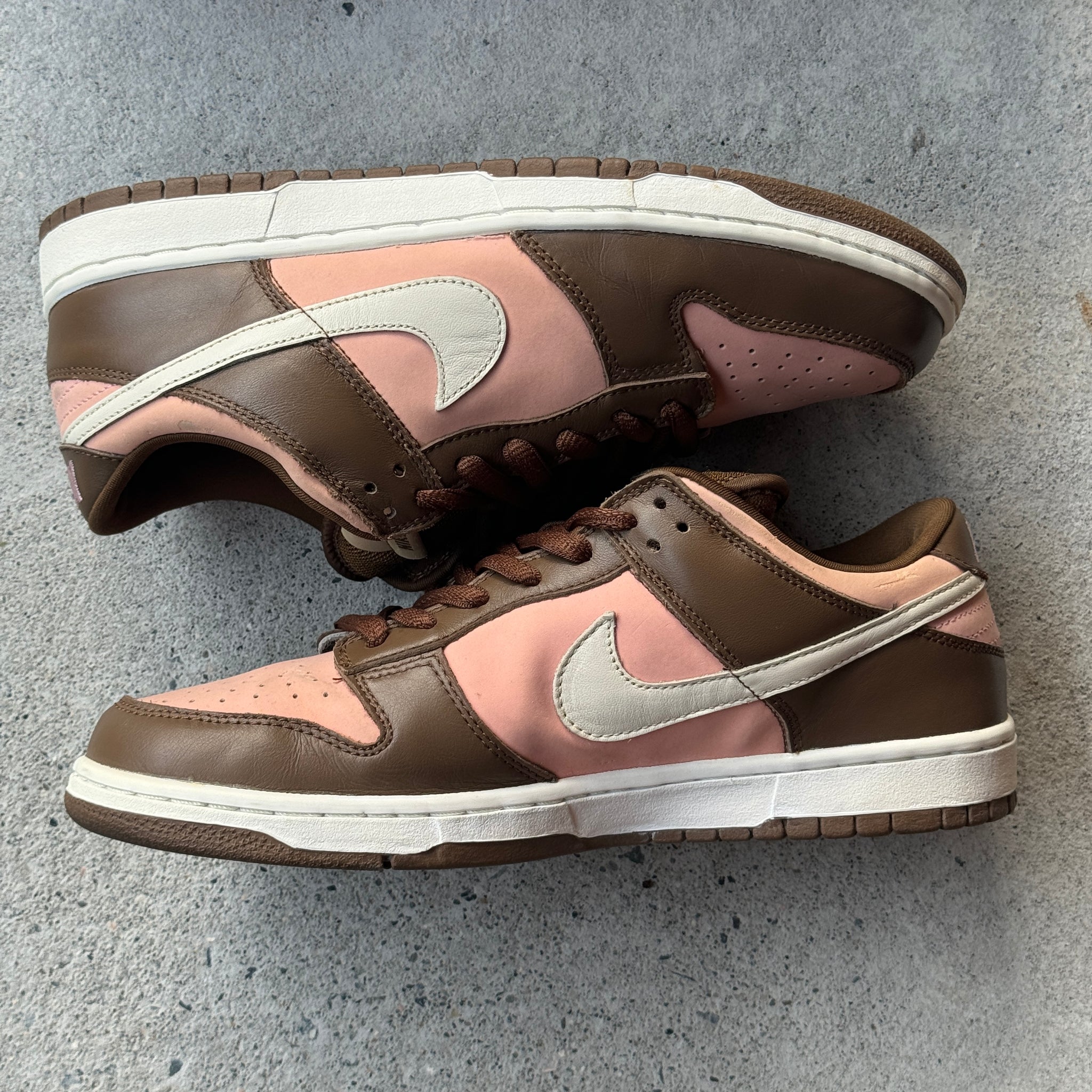 10.5 US - NIKE SB DUNK LOW STUSSY W BOX 2005